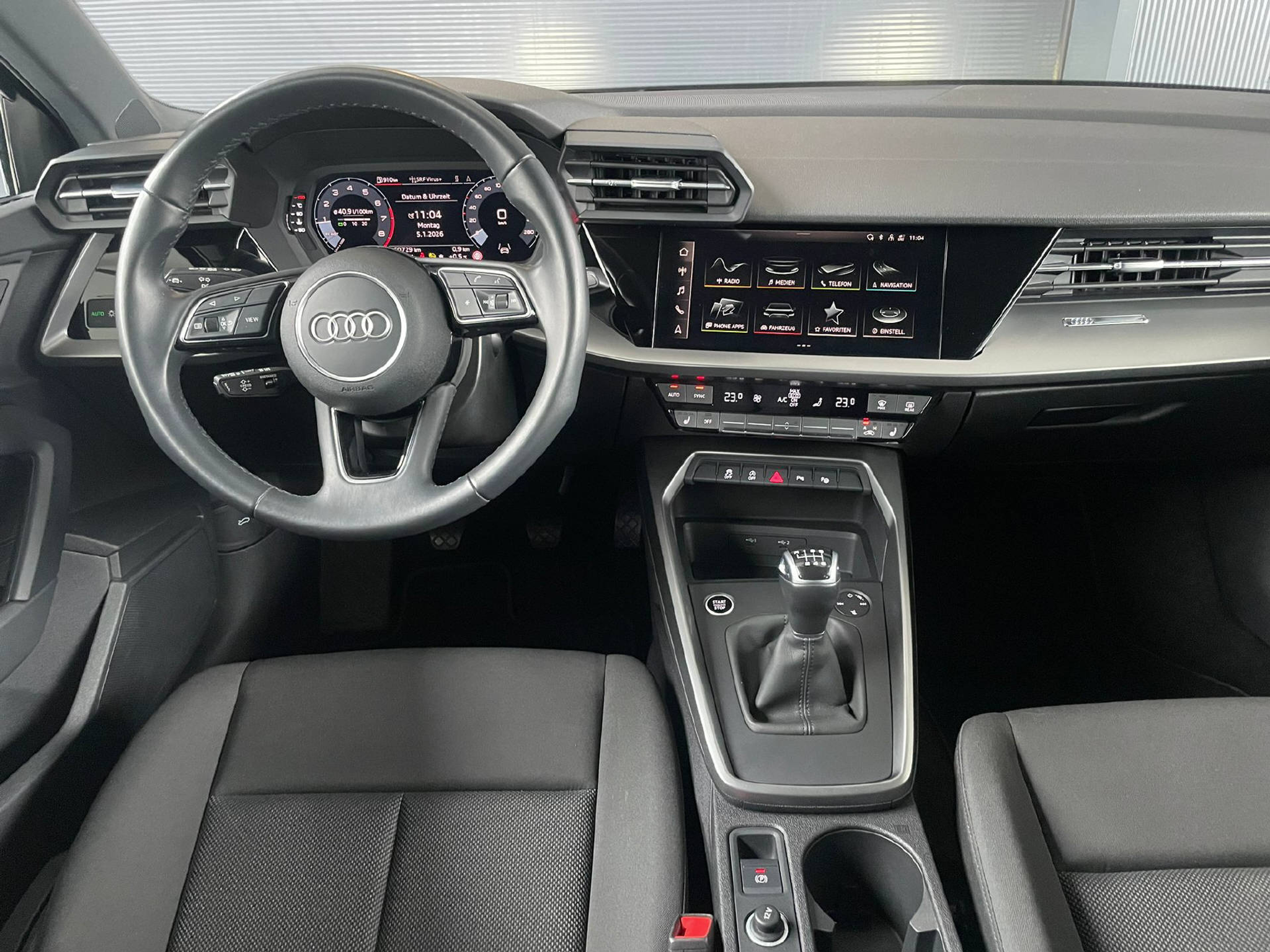 listing desktop thumbnail image 7