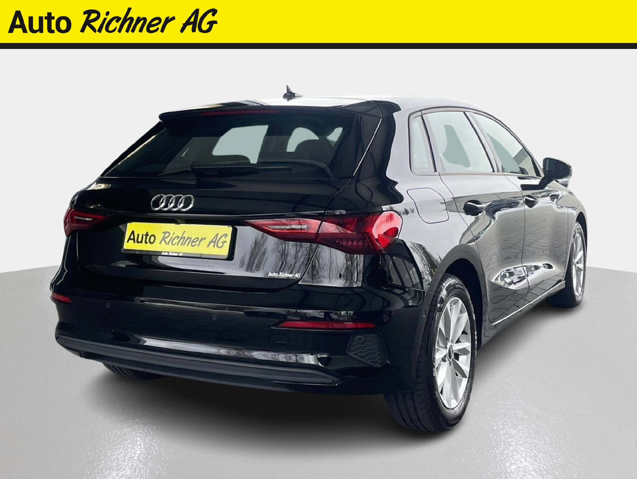 listing desktop thumbnail image 3