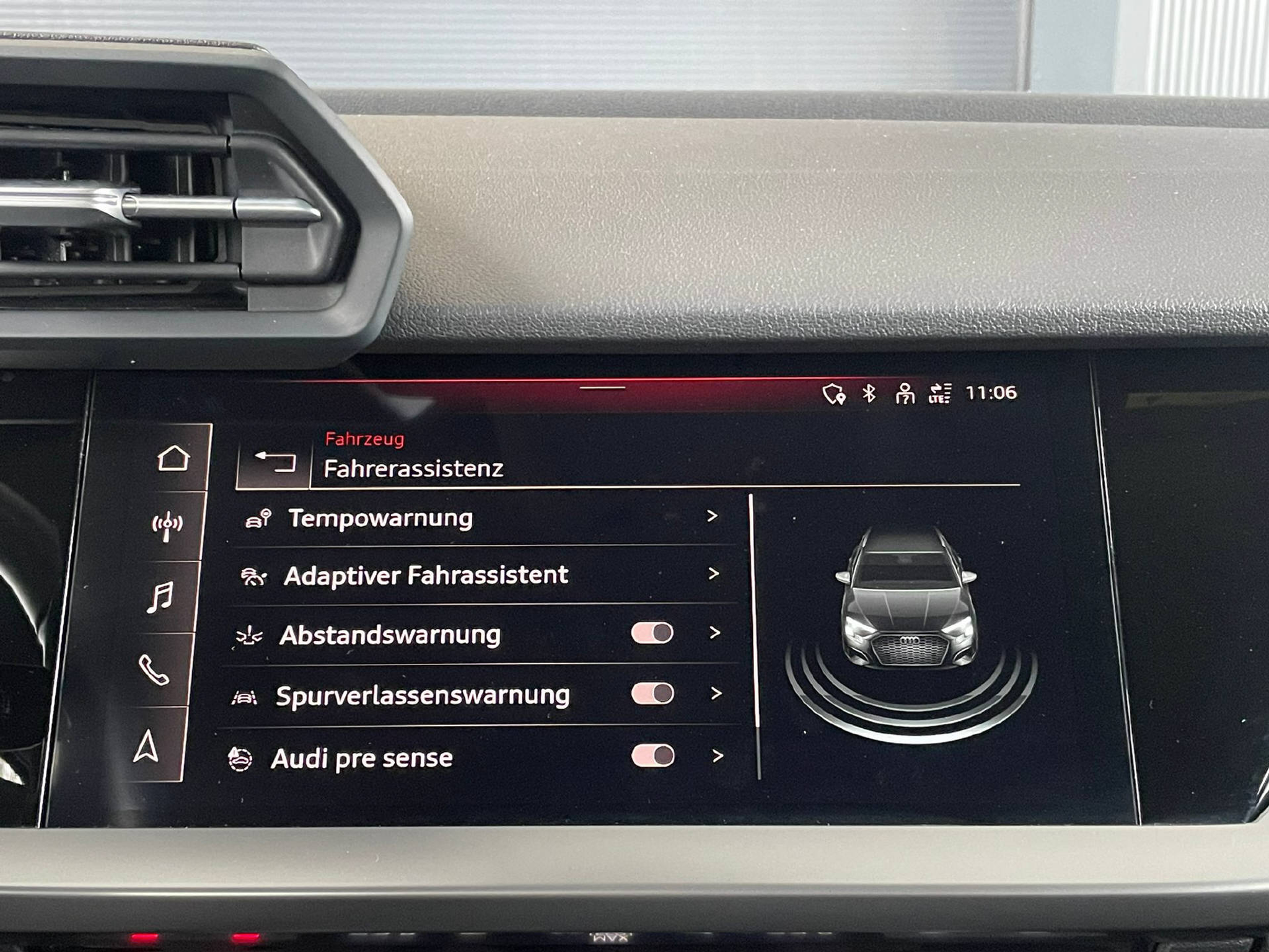 listing desktop thumbnail image 6