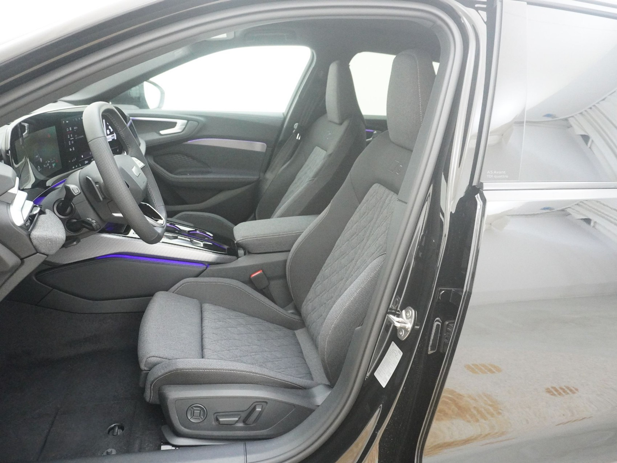 listing desktop thumbnail image 12