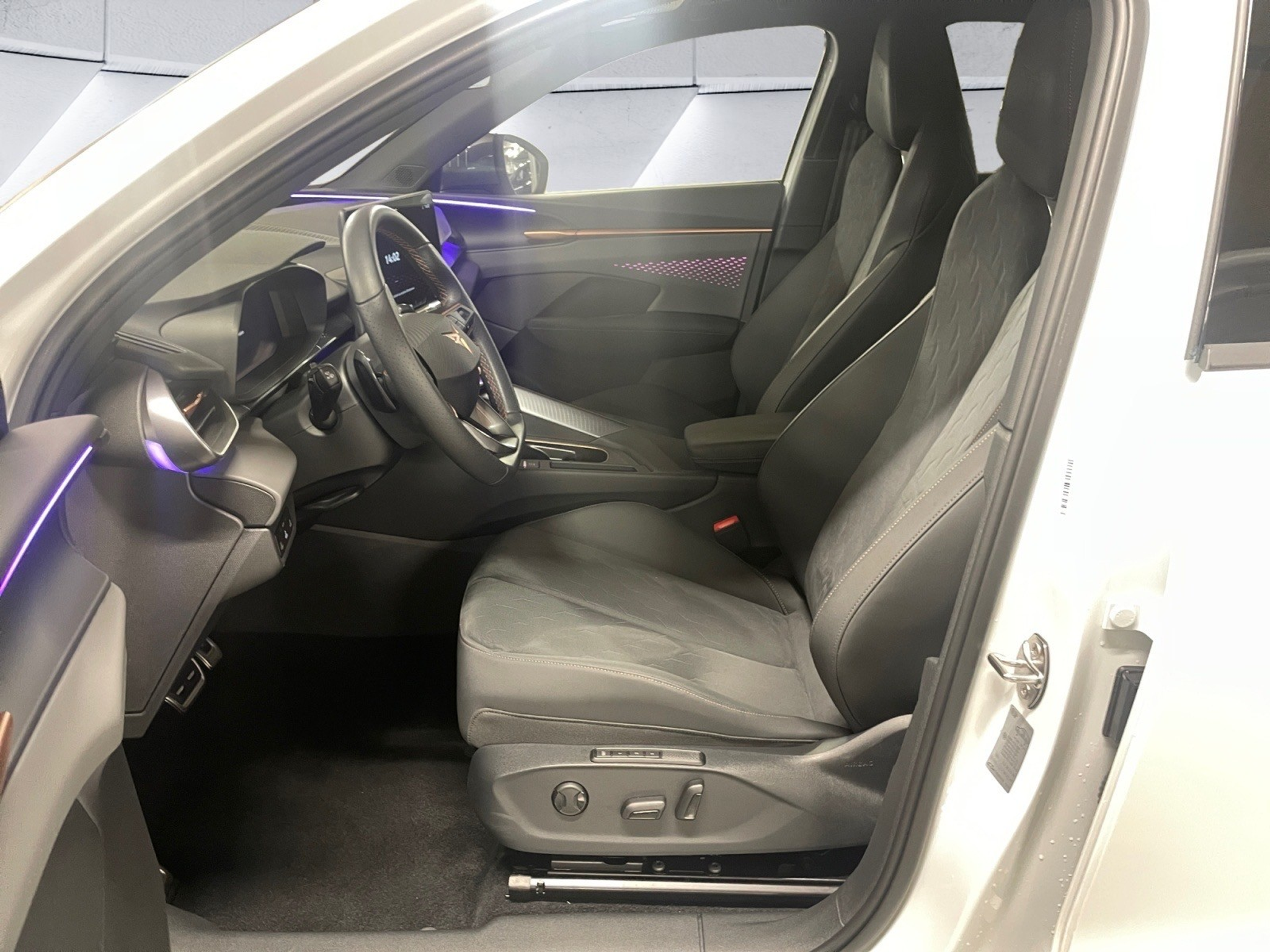 listing desktop thumbnail image 11