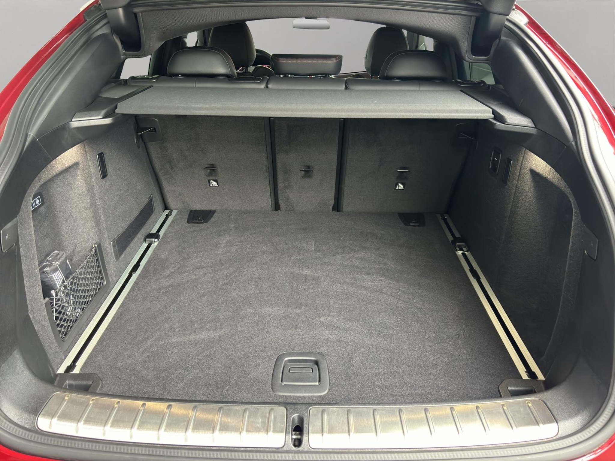 listing desktop thumbnail image 23