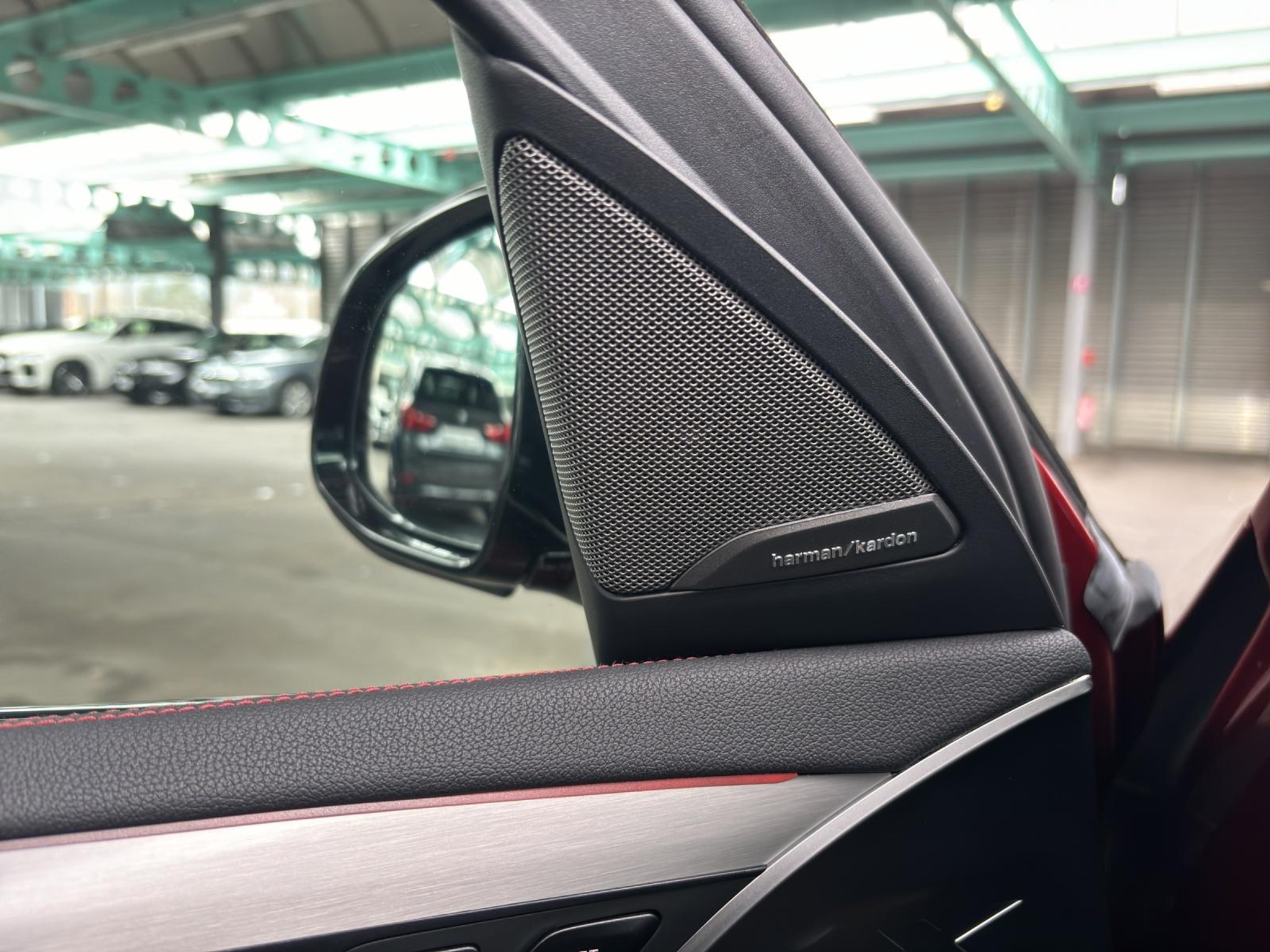 listing desktop thumbnail image 19