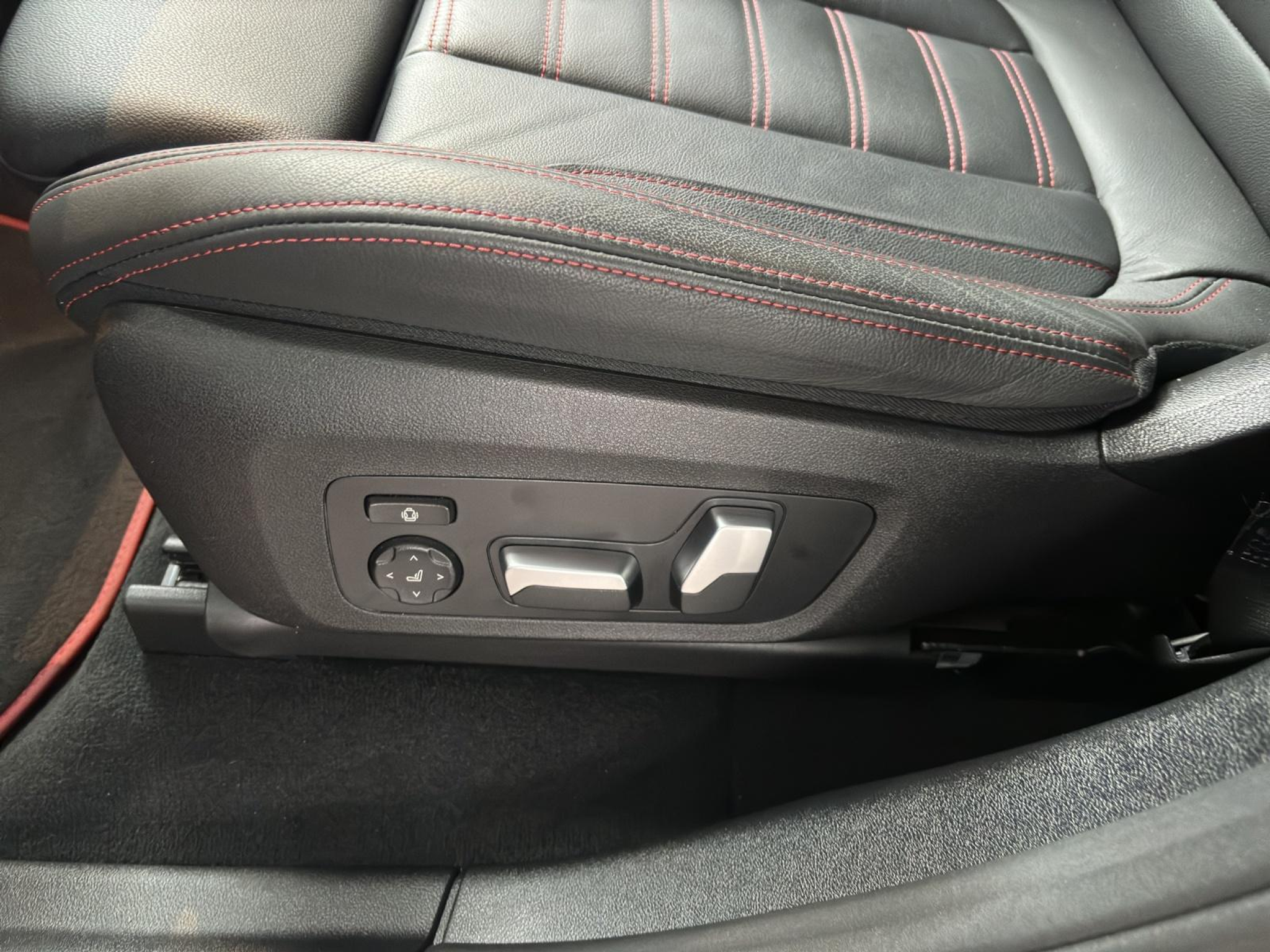 listing desktop thumbnail image 20