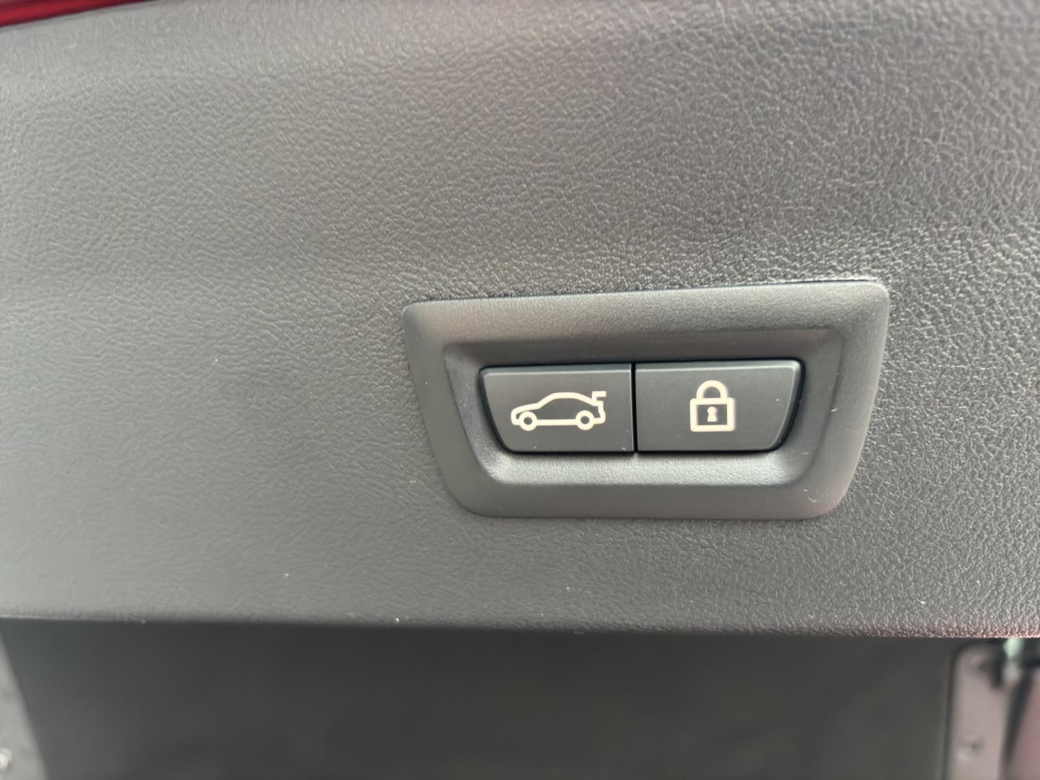 listing desktop thumbnail image 22