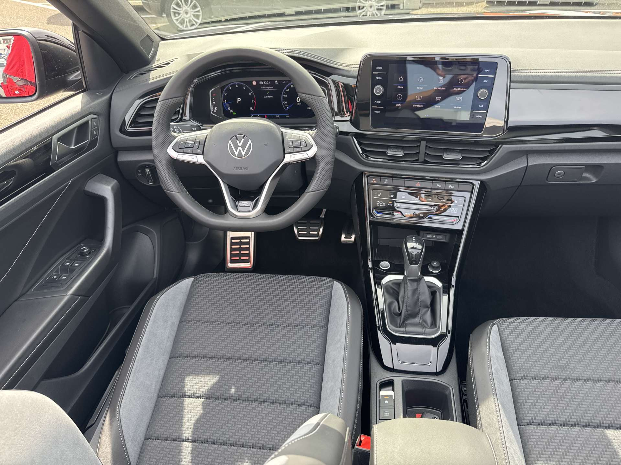 listing desktop thumbnail image 4