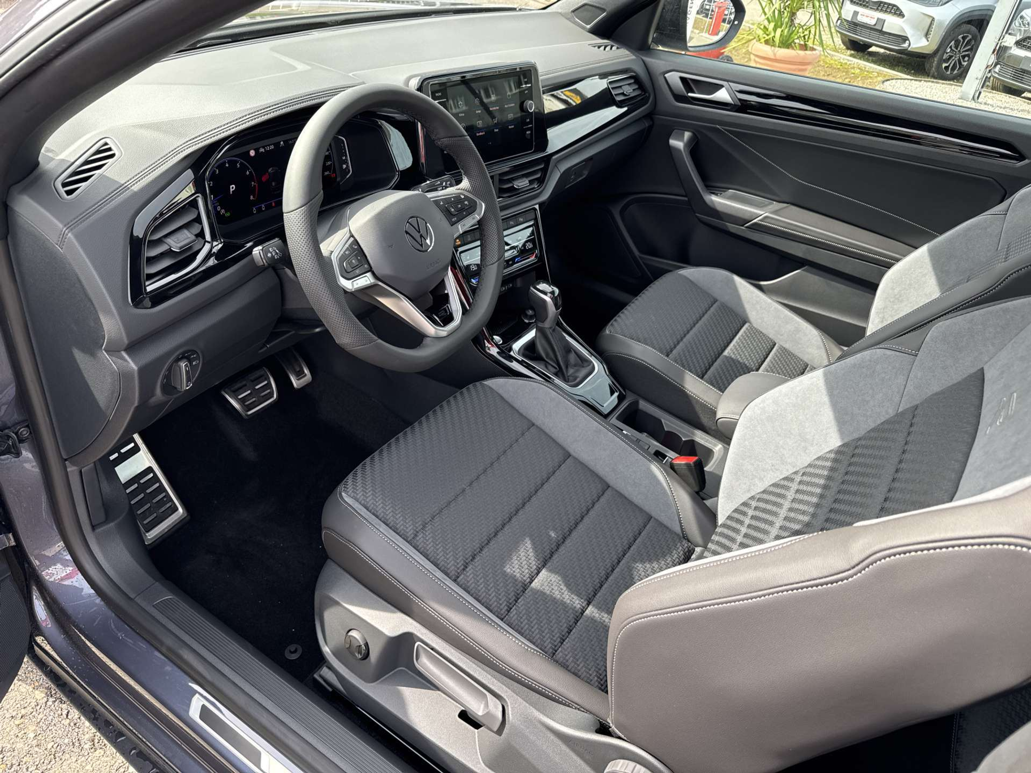 listing desktop thumbnail image 5