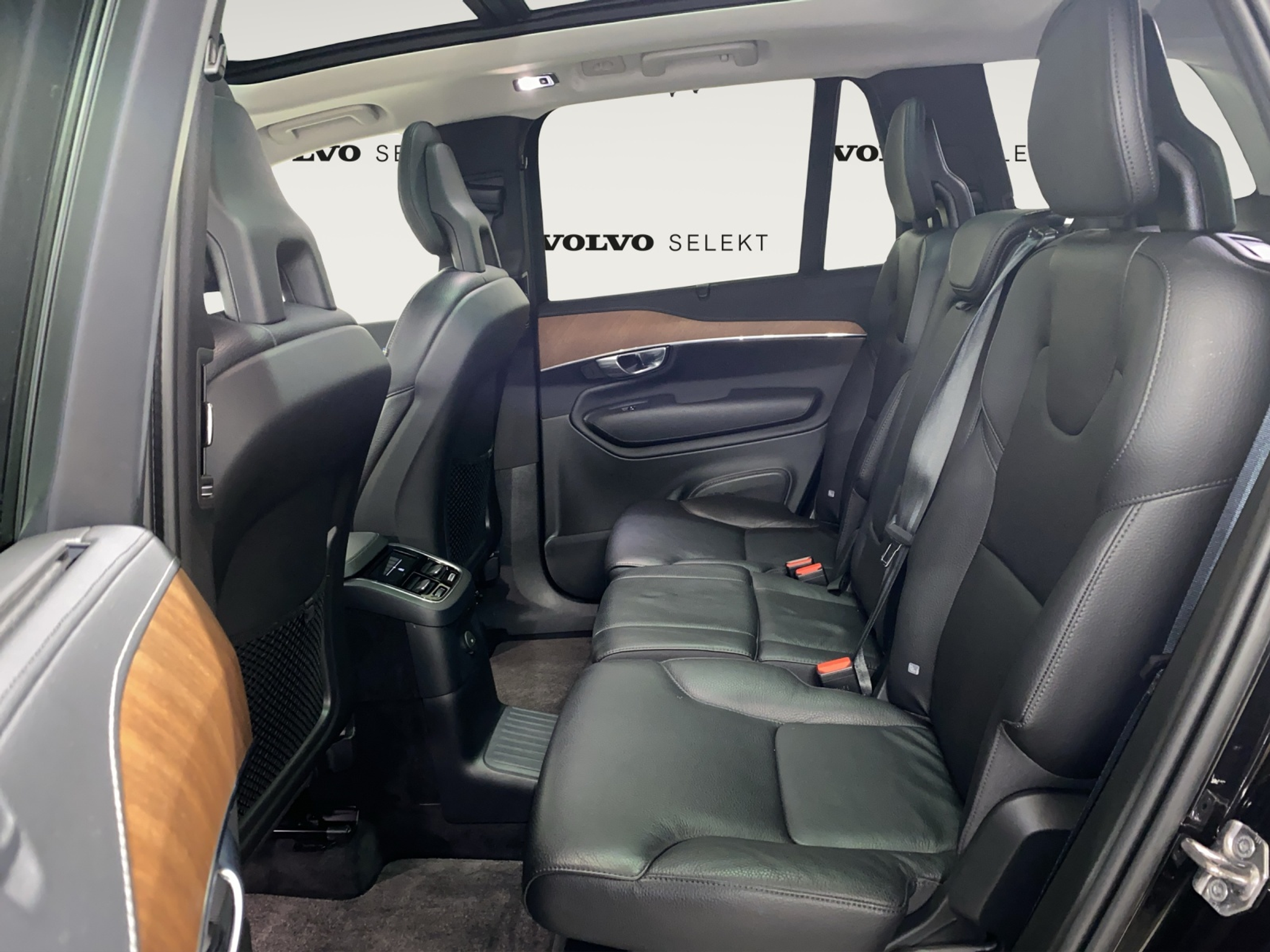 listing desktop thumbnail image 12