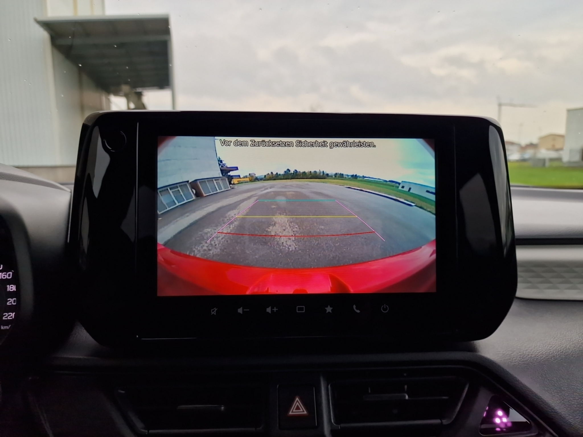 listing desktop thumbnail image 16