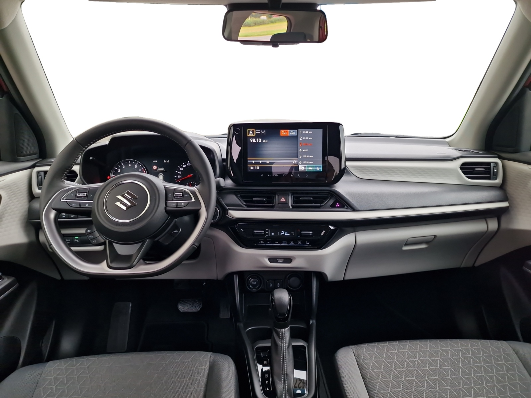 listing desktop thumbnail image 22