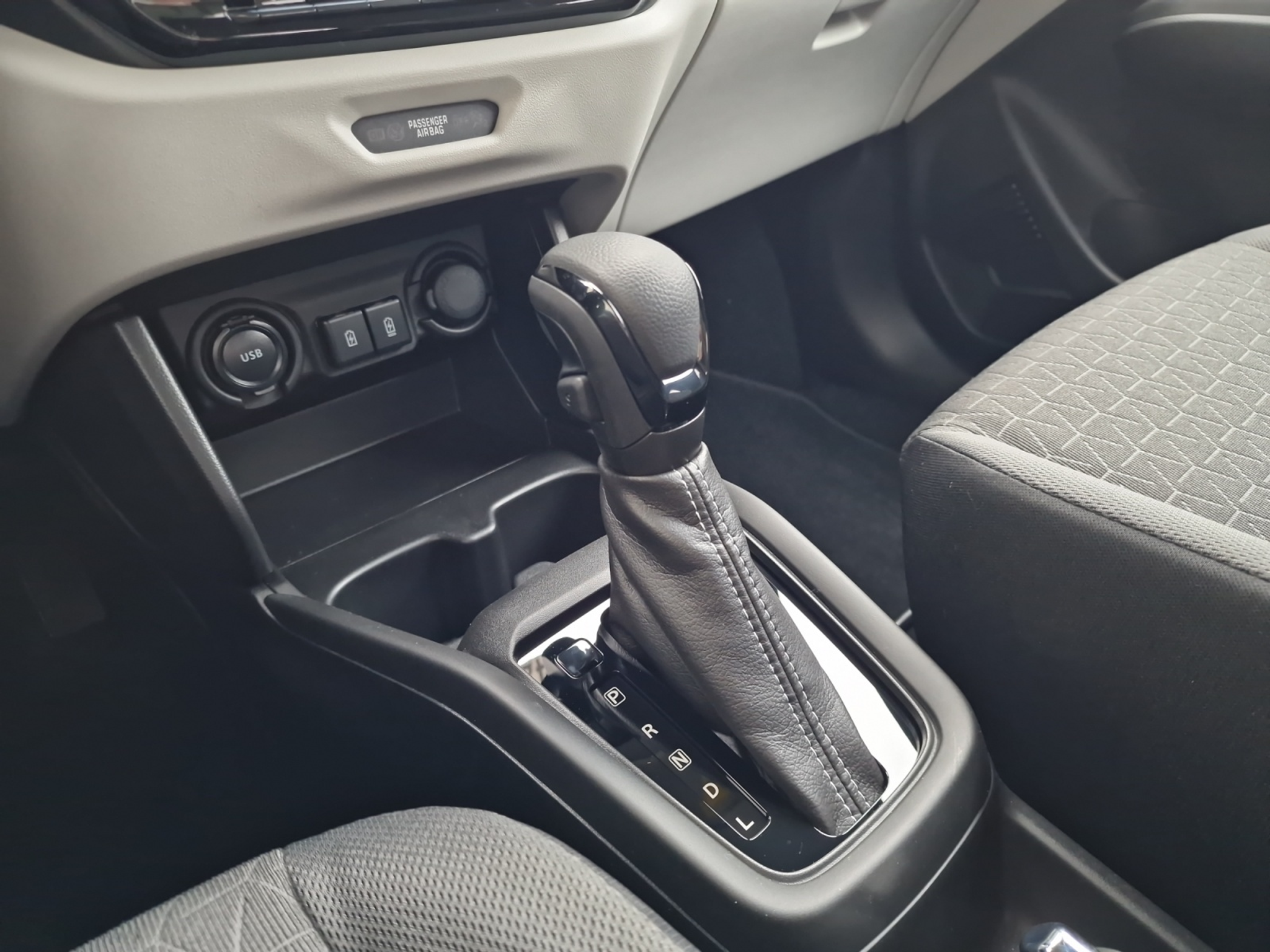 listing desktop thumbnail image 20