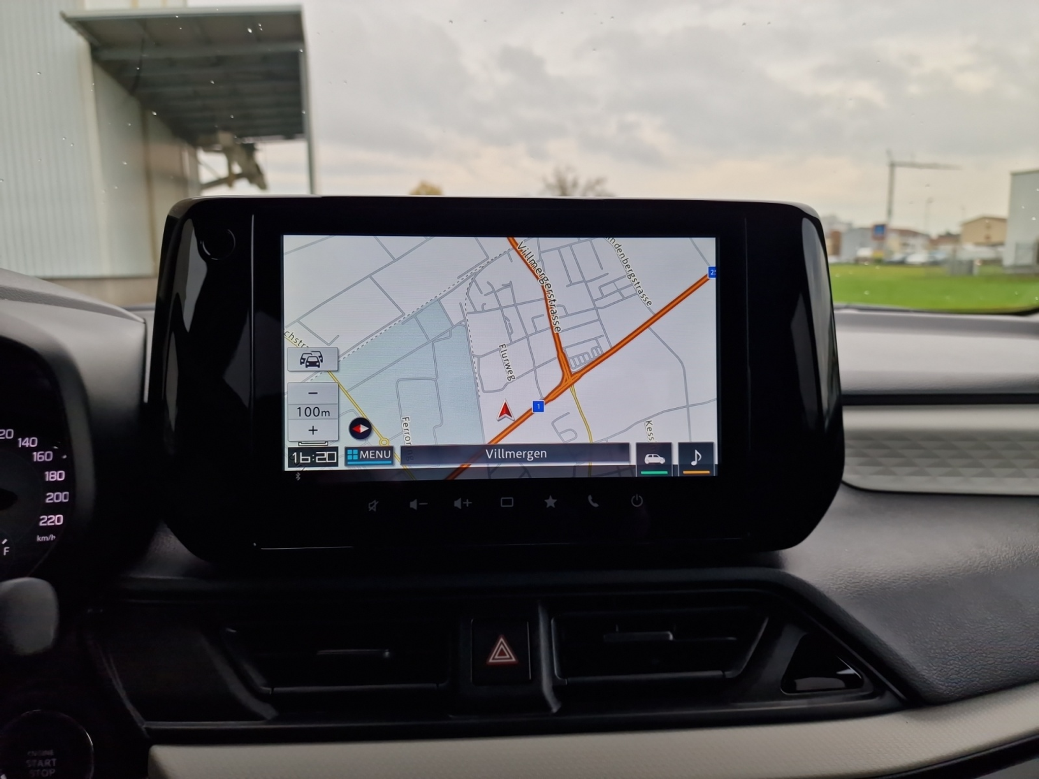 listing desktop thumbnail image 17