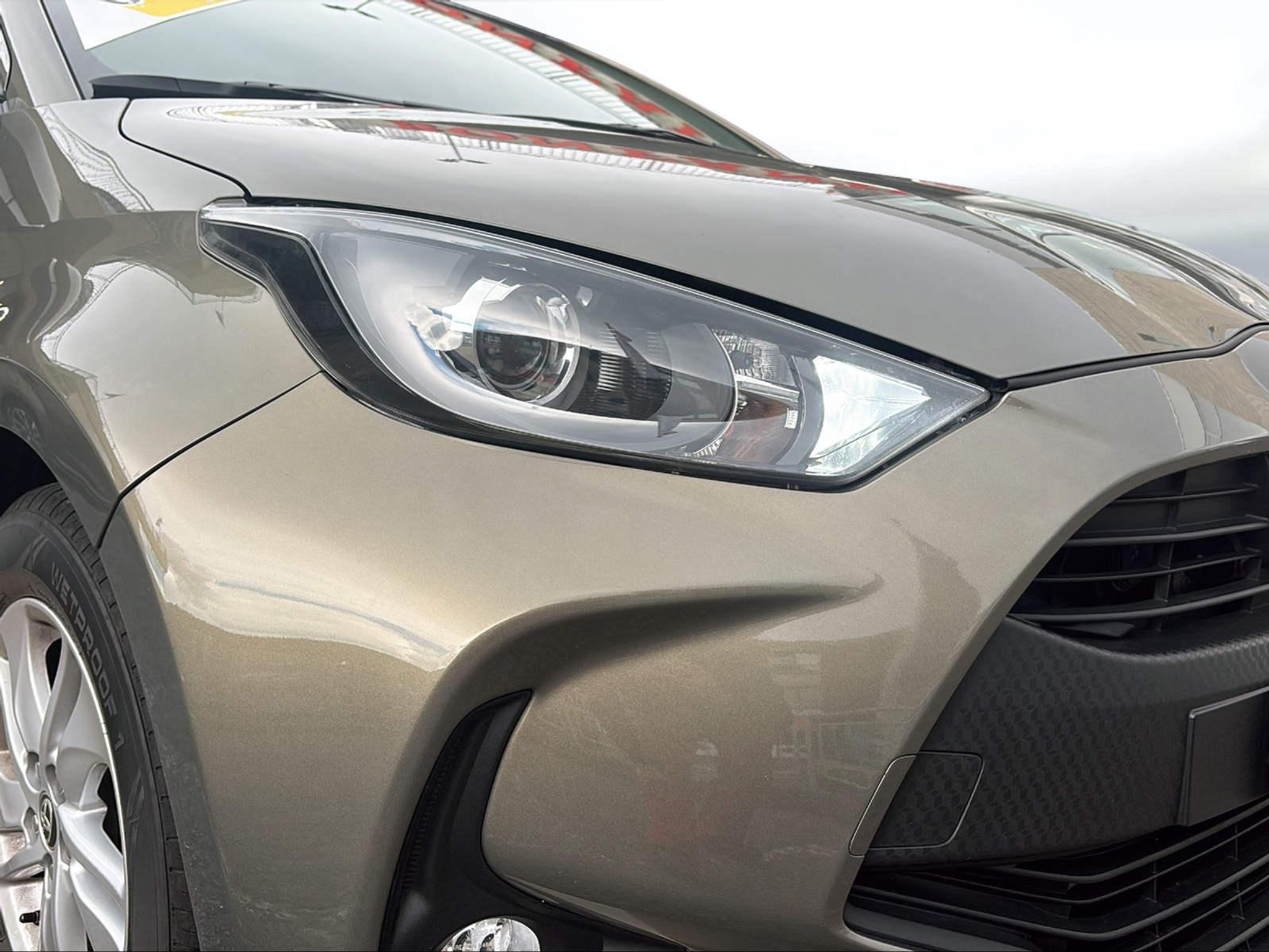 listing desktop thumbnail image 10