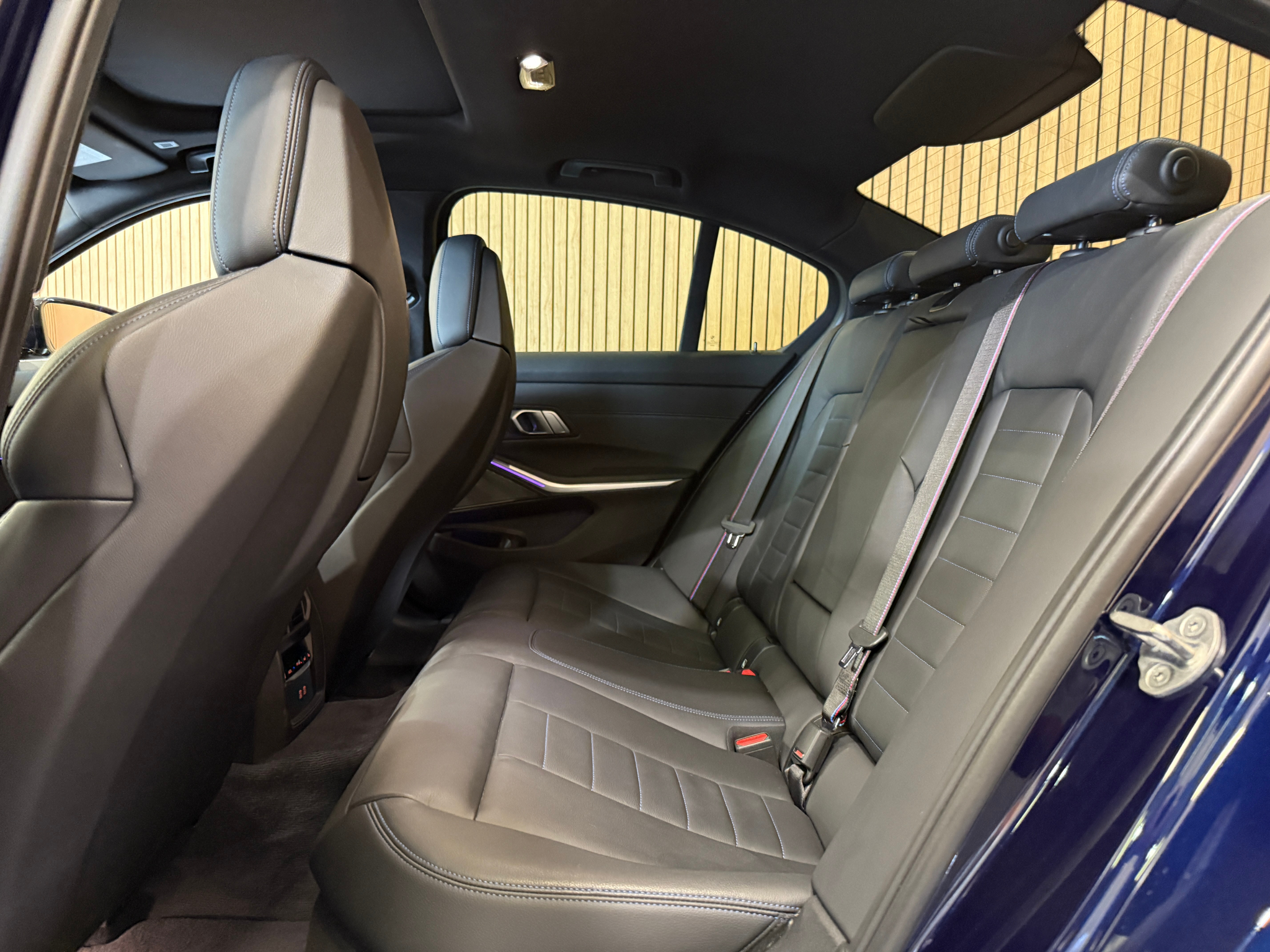 listing desktop thumbnail image 22