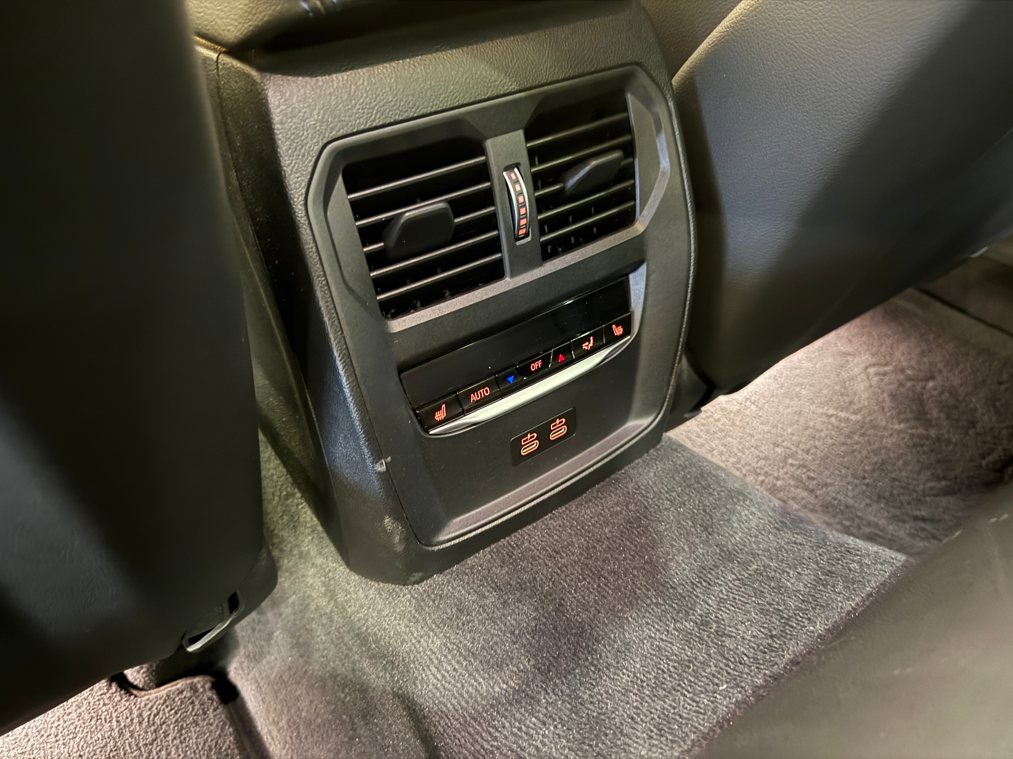 listing desktop thumbnail image 6