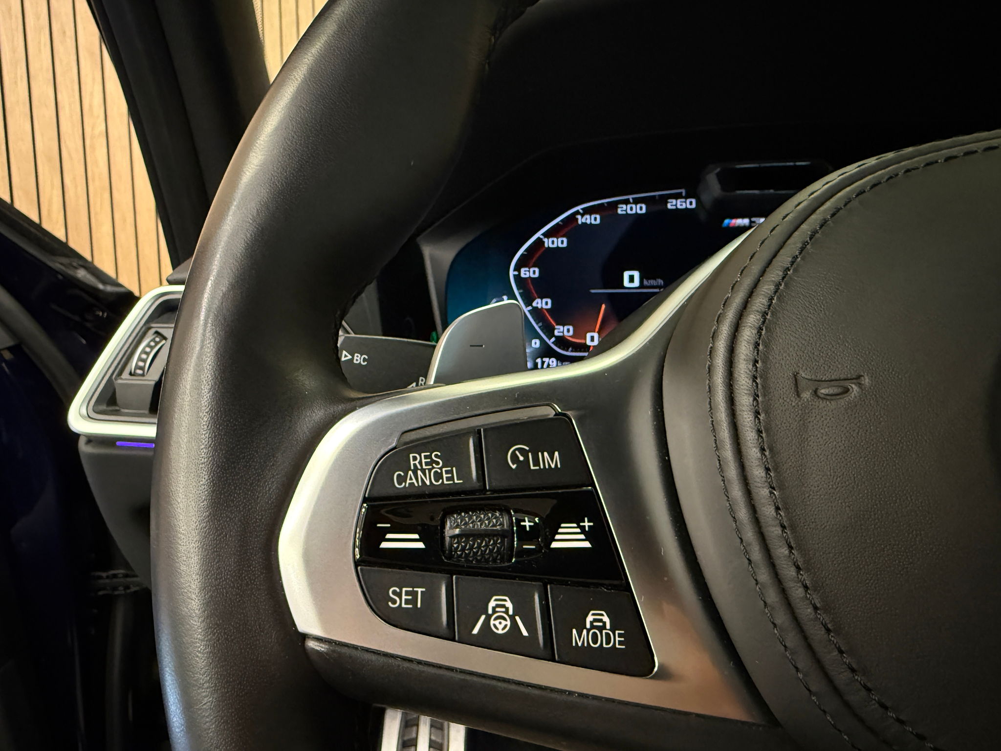 listing desktop thumbnail image 9