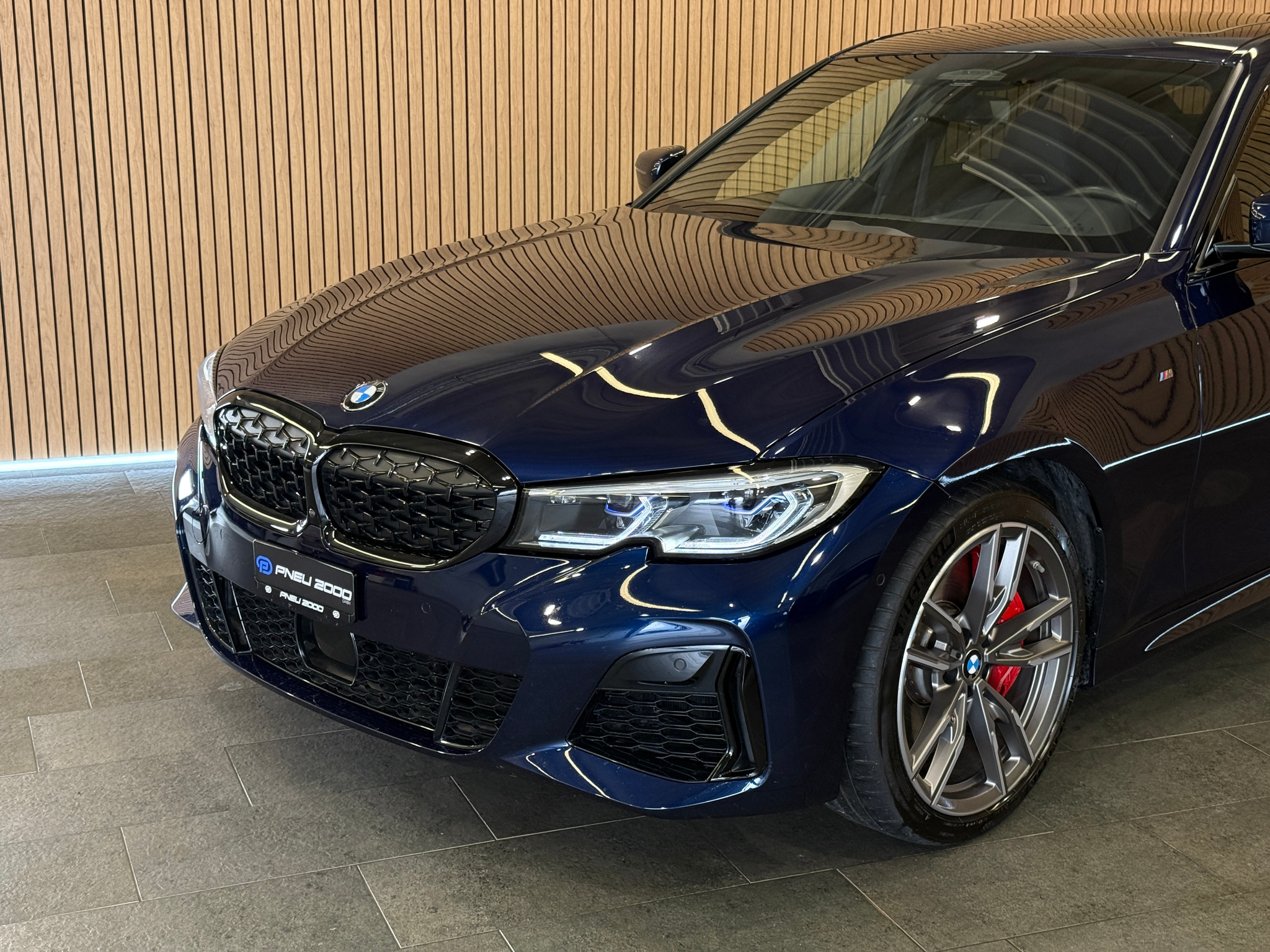 listing desktop thumbnail image 2