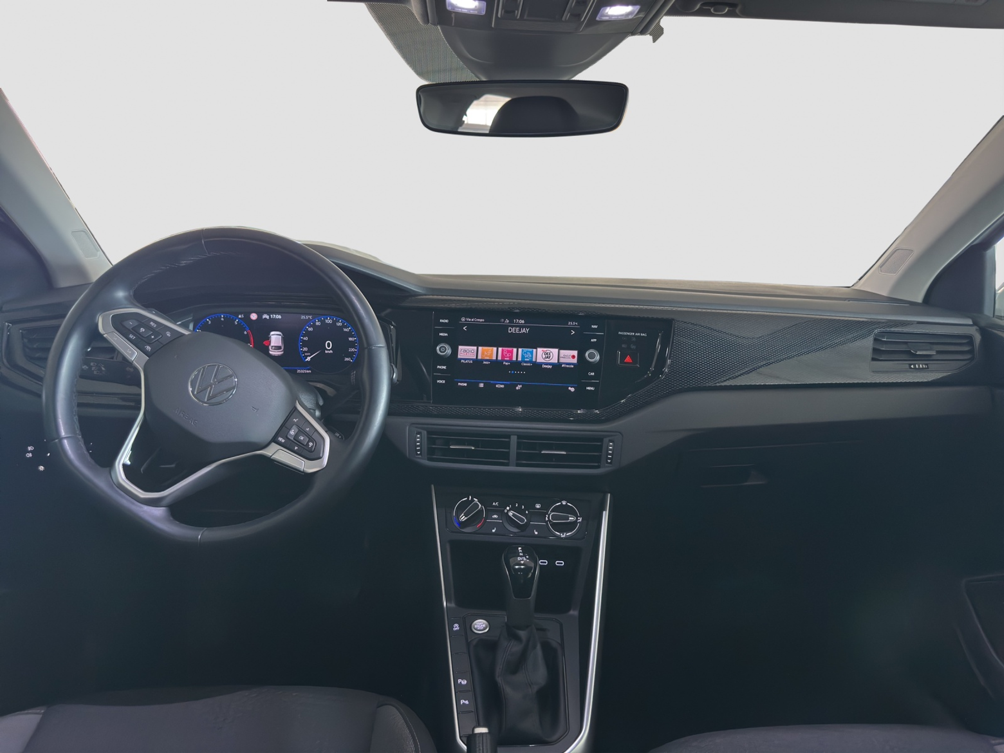 listing desktop thumbnail image 8