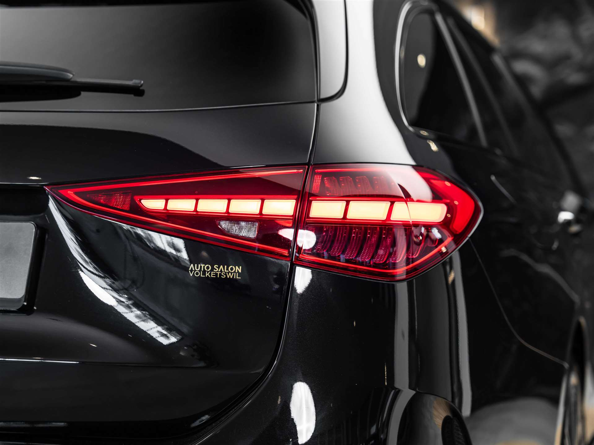 listing desktop thumbnail image 19