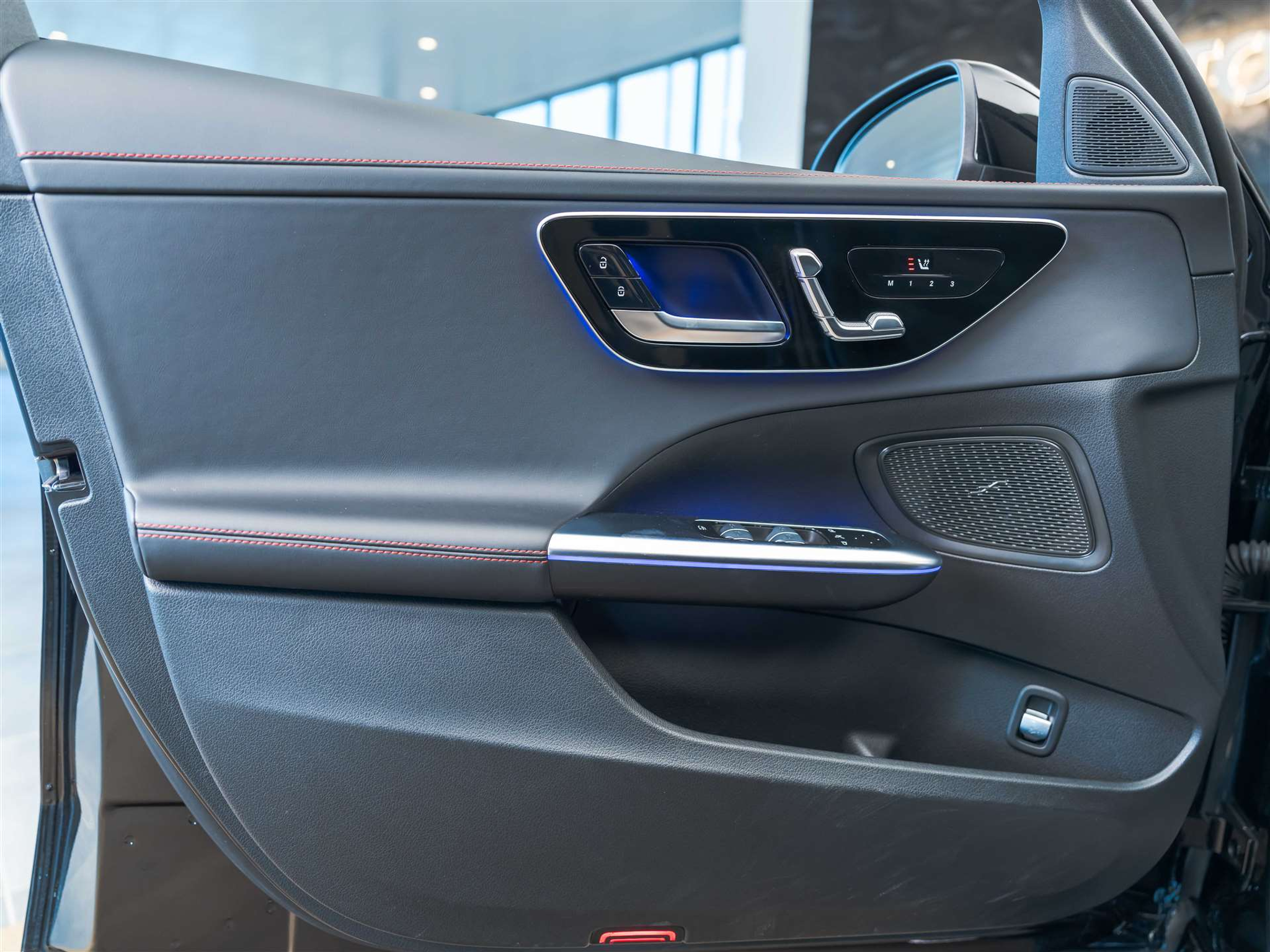 listing desktop thumbnail image 21