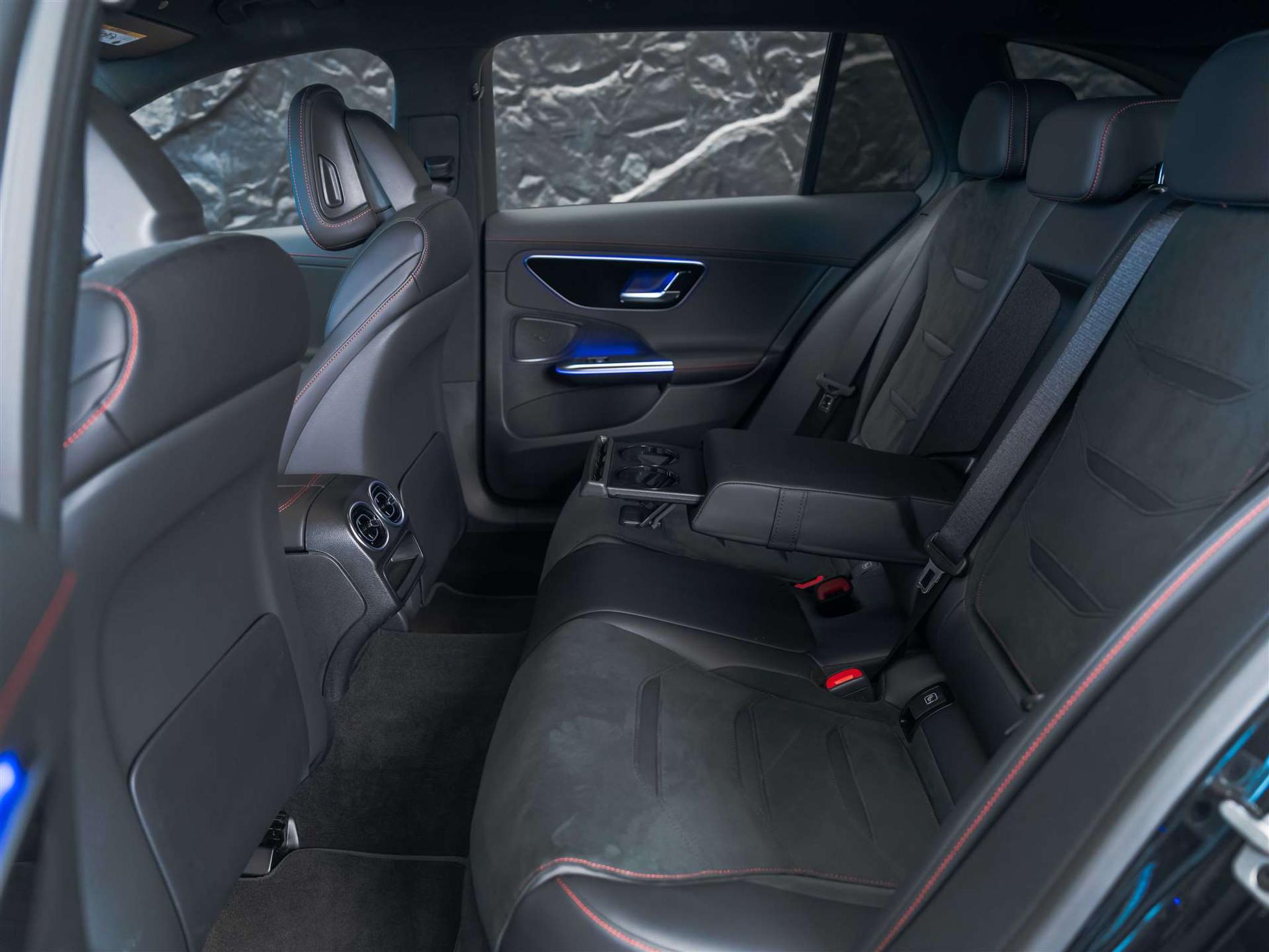 listing desktop thumbnail image 11