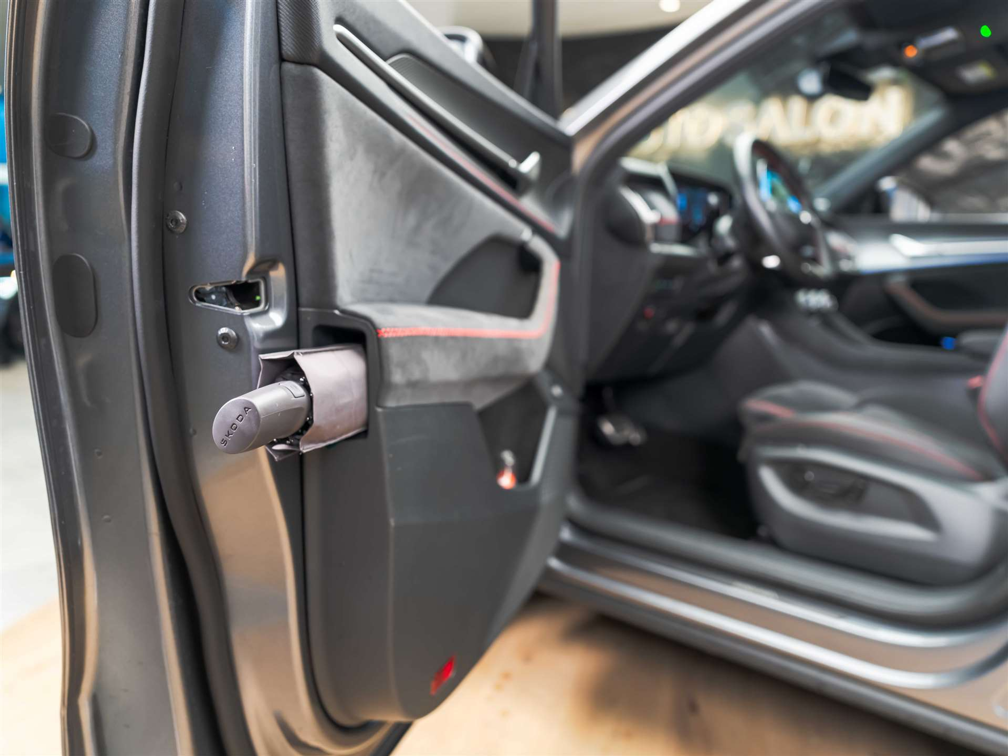 listing desktop thumbnail image 29