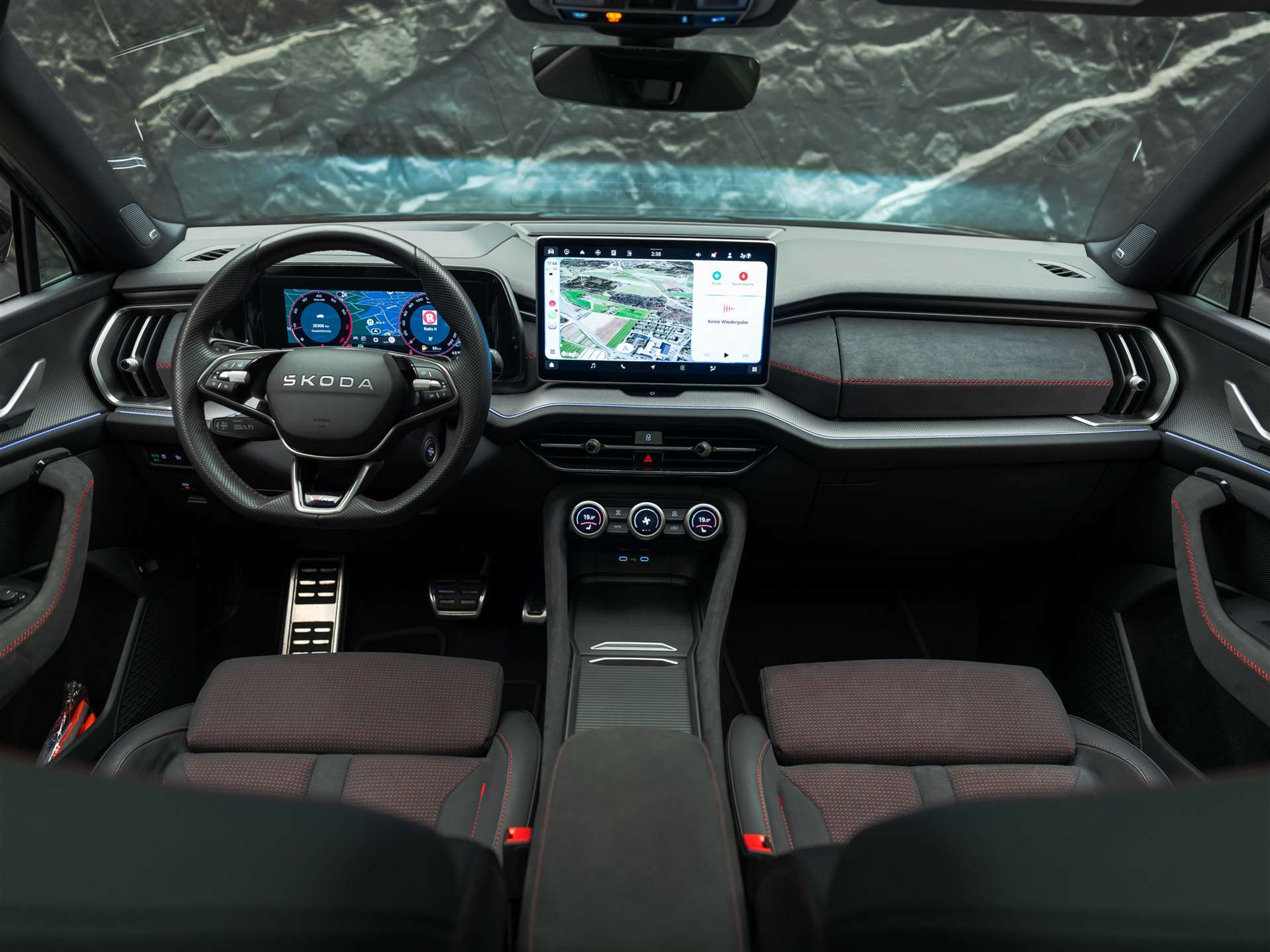 listing desktop thumbnail image 18