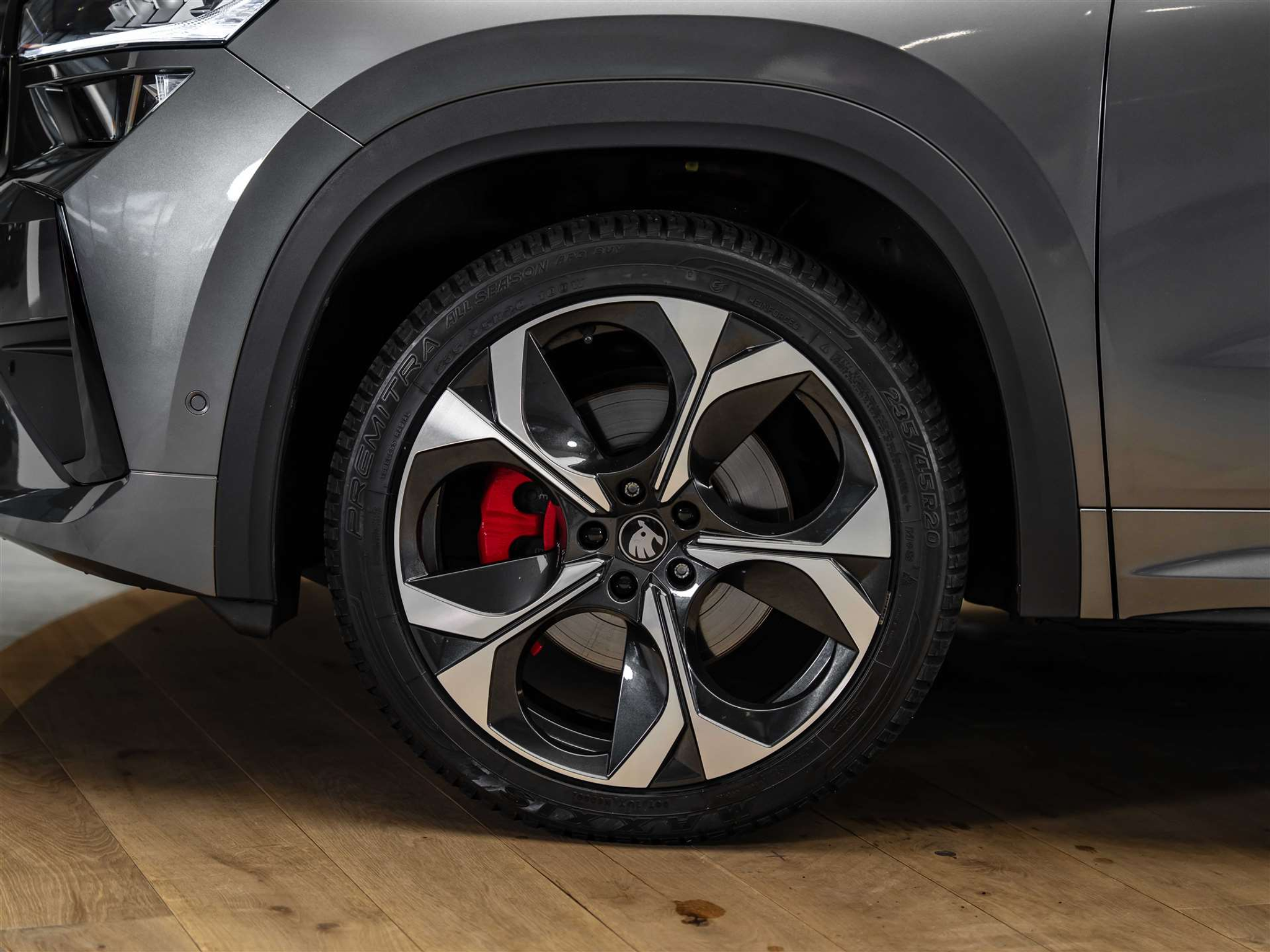 listing desktop thumbnail image 21