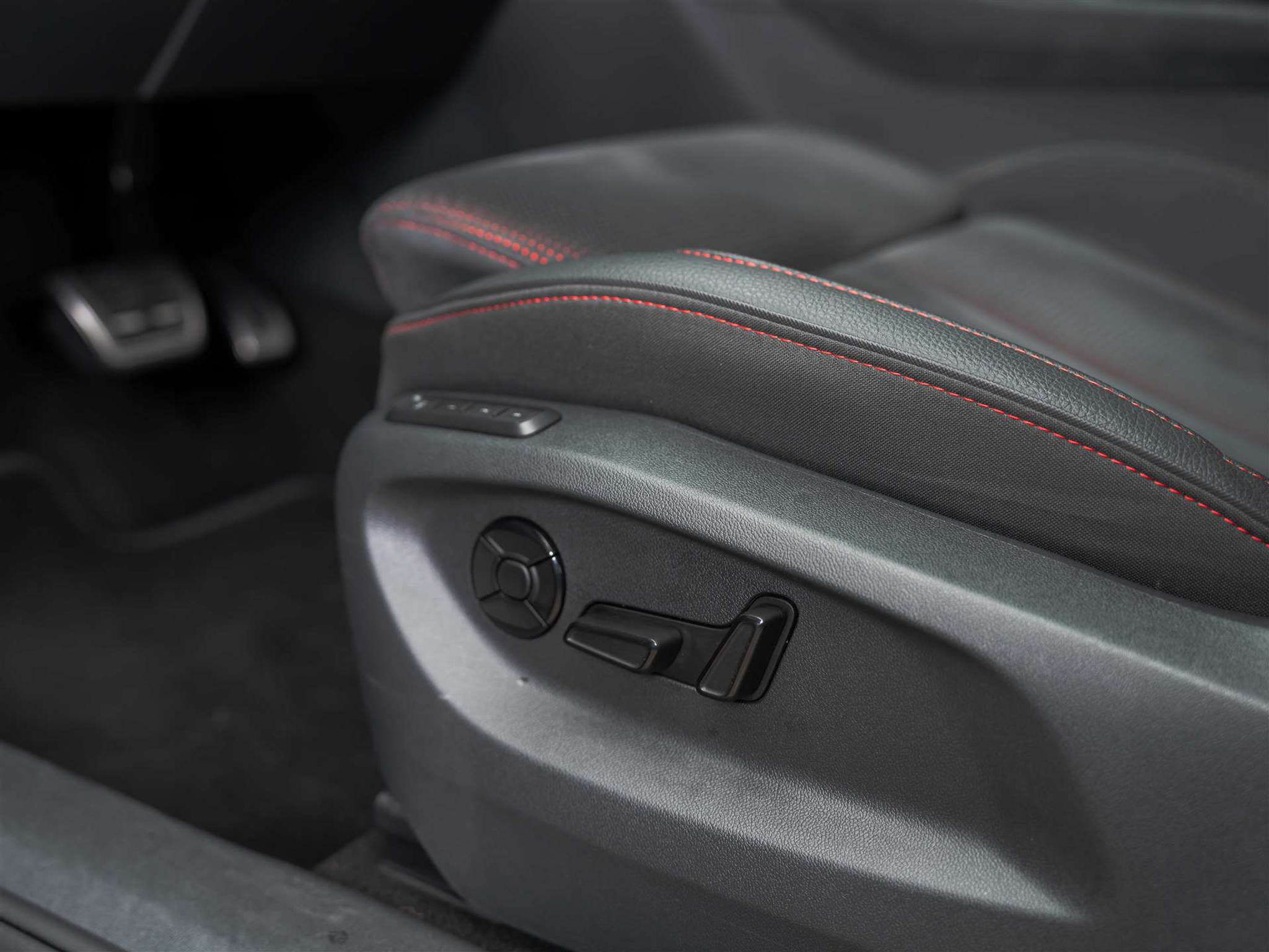 listing desktop thumbnail image 28