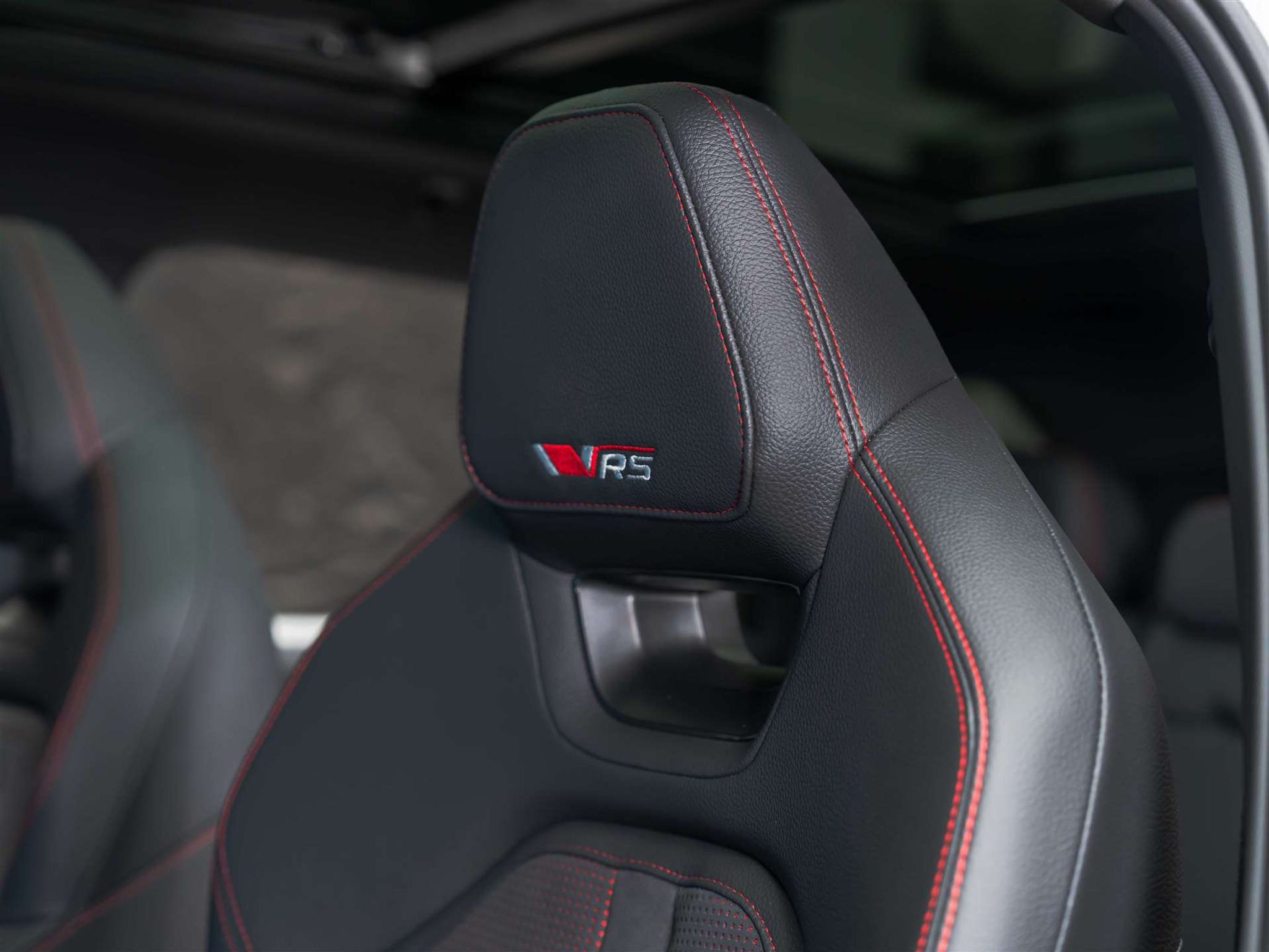 listing desktop thumbnail image 11