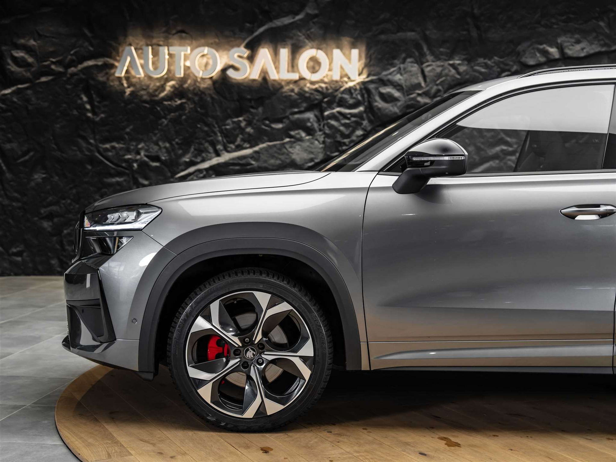 listing desktop thumbnail image 20