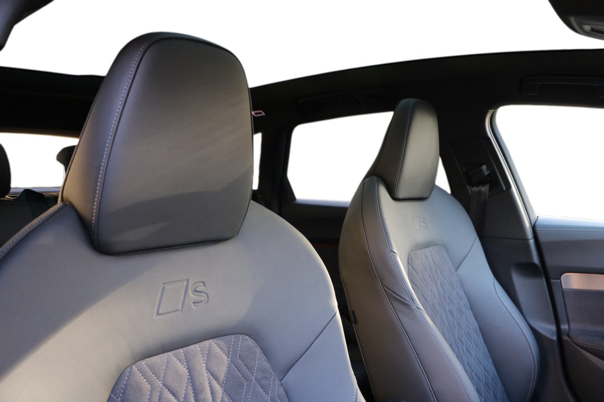 listing desktop thumbnail image 12