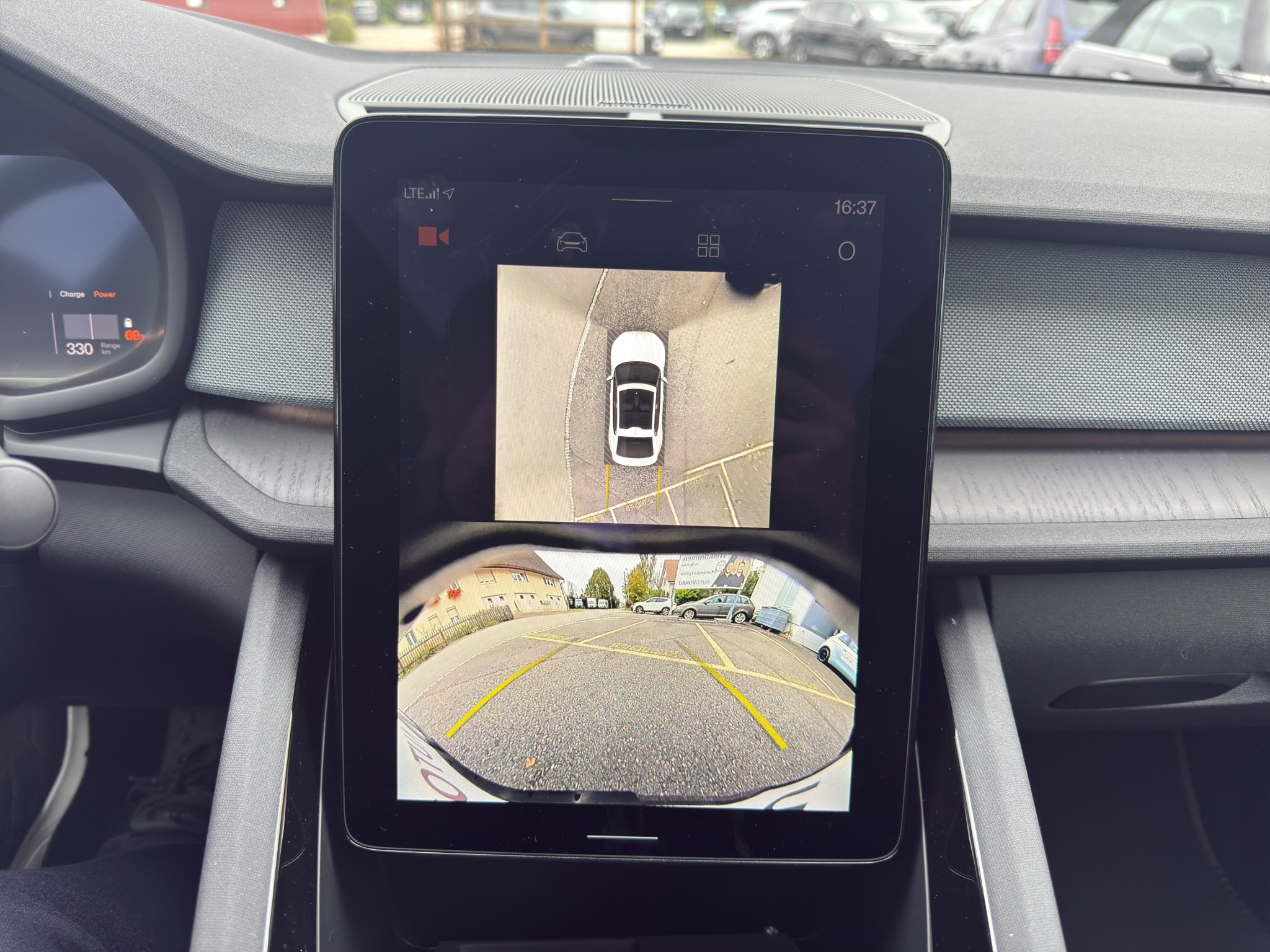 listing desktop thumbnail image 23