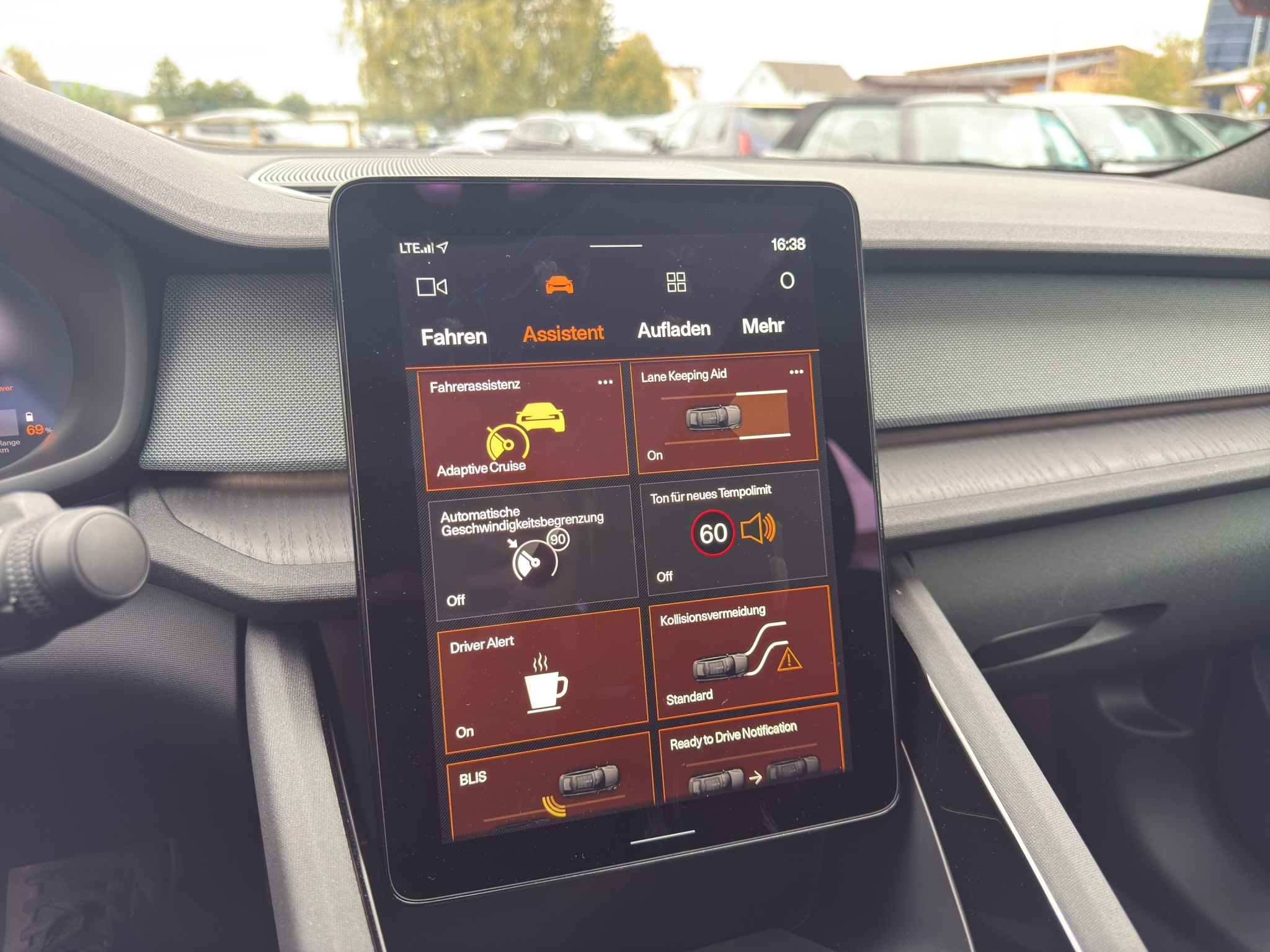 listing desktop thumbnail image 27