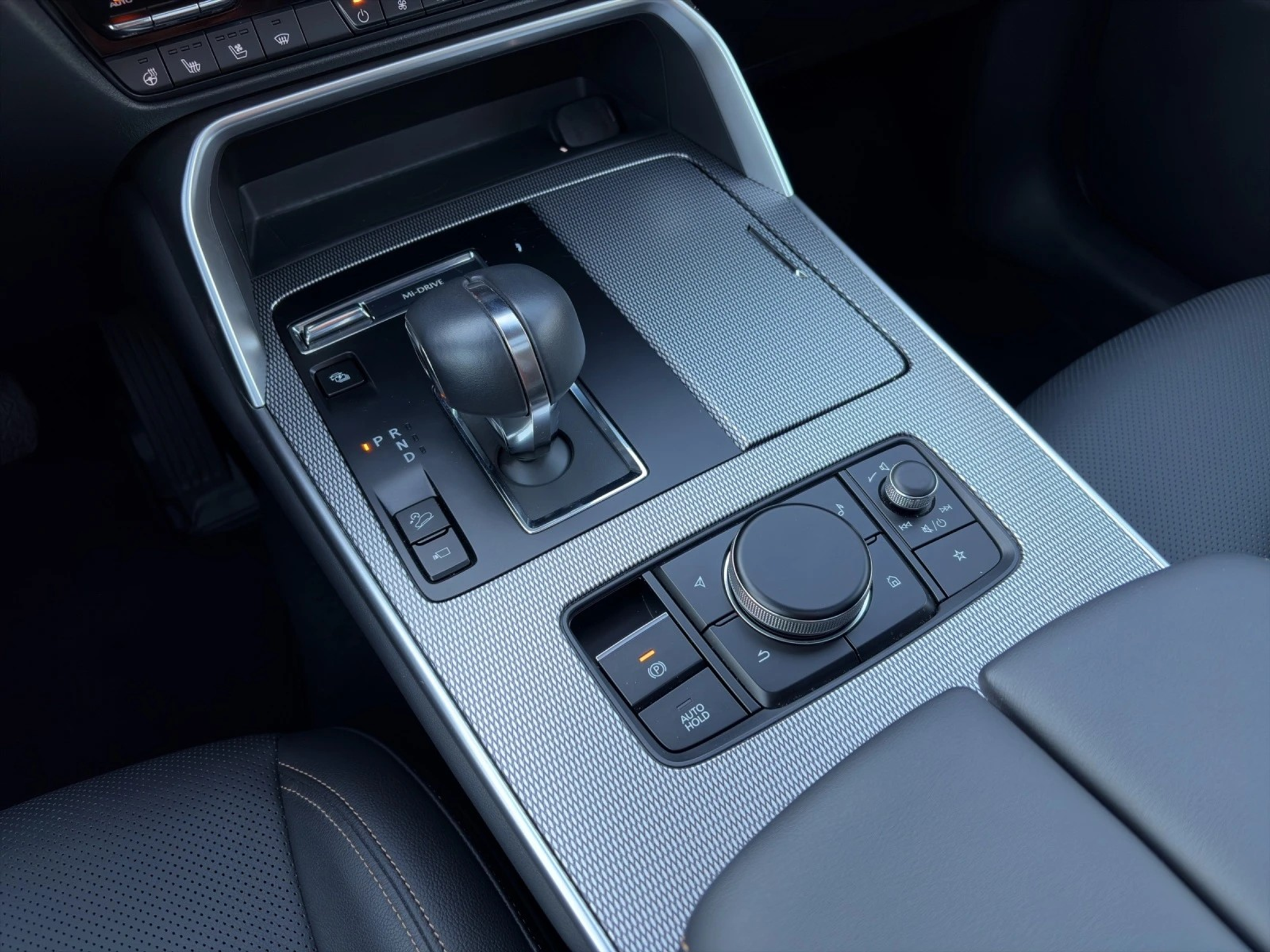 listing desktop thumbnail image 17