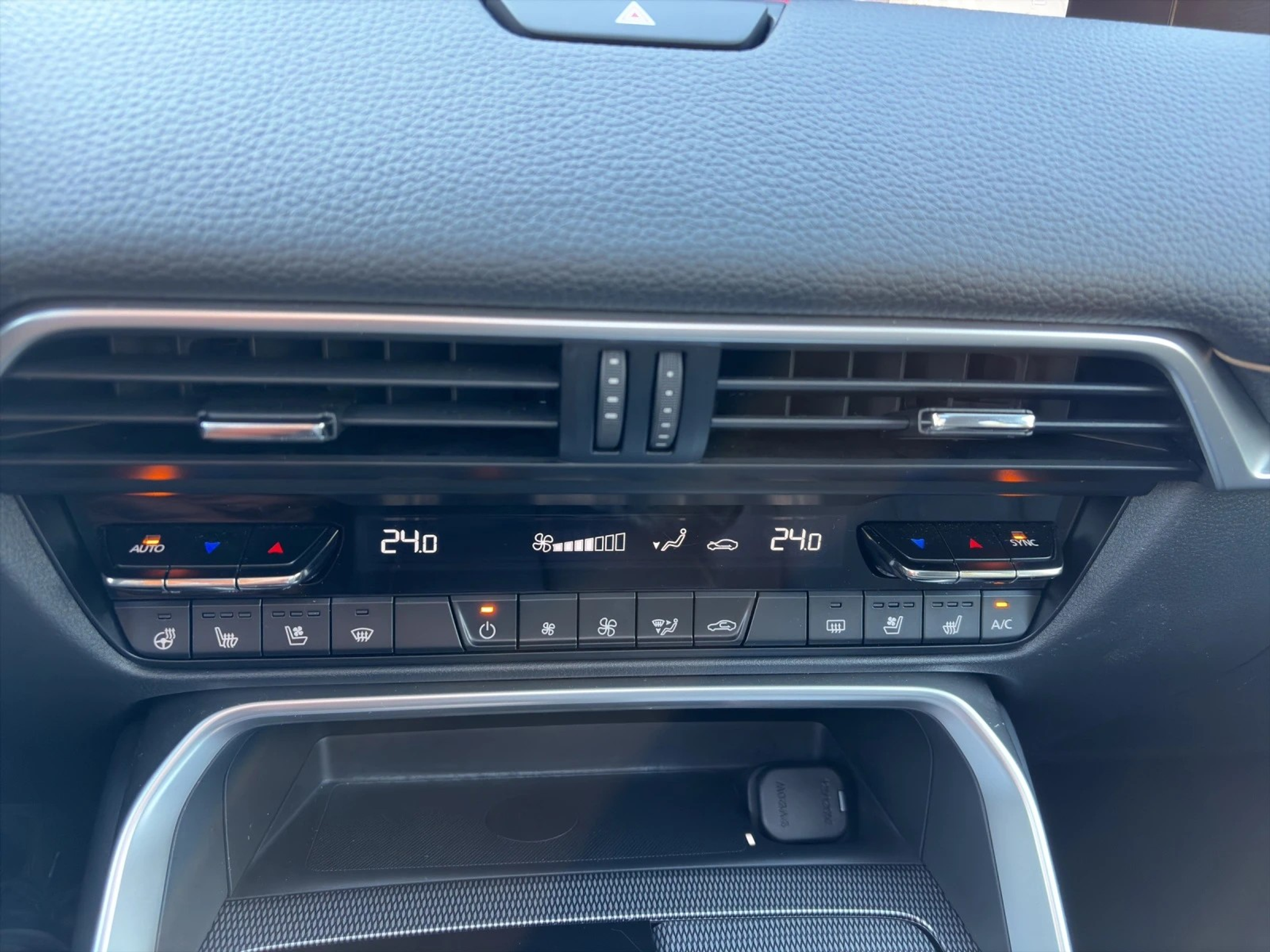 listing desktop thumbnail image 16