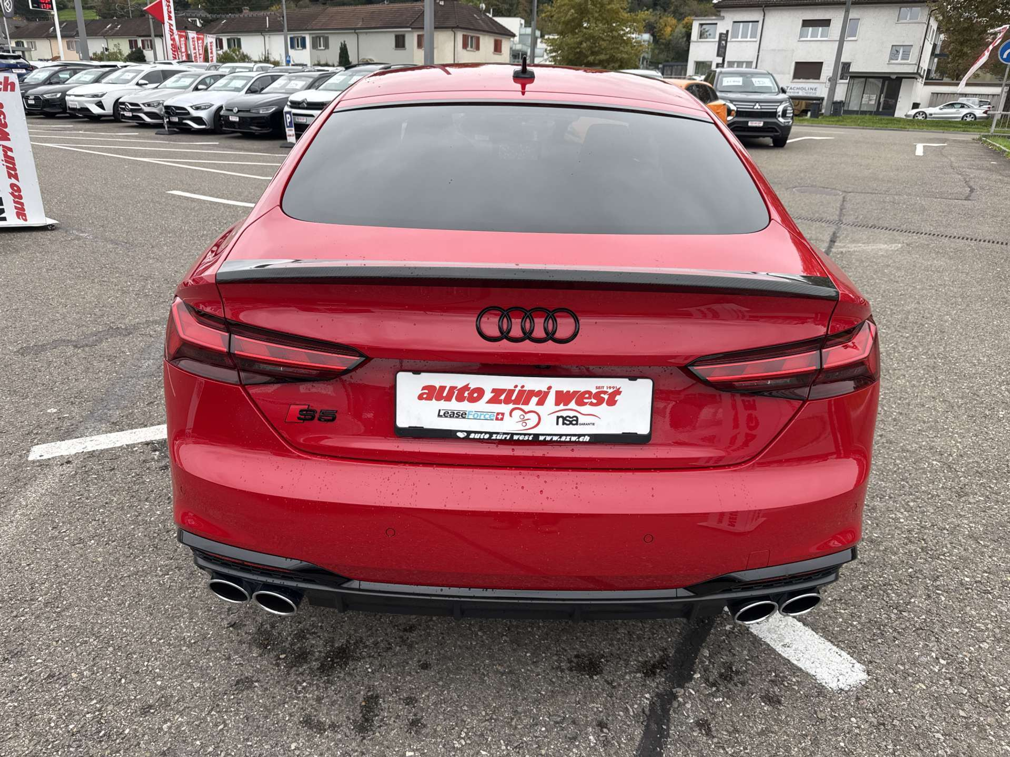 listing desktop thumbnail image 14