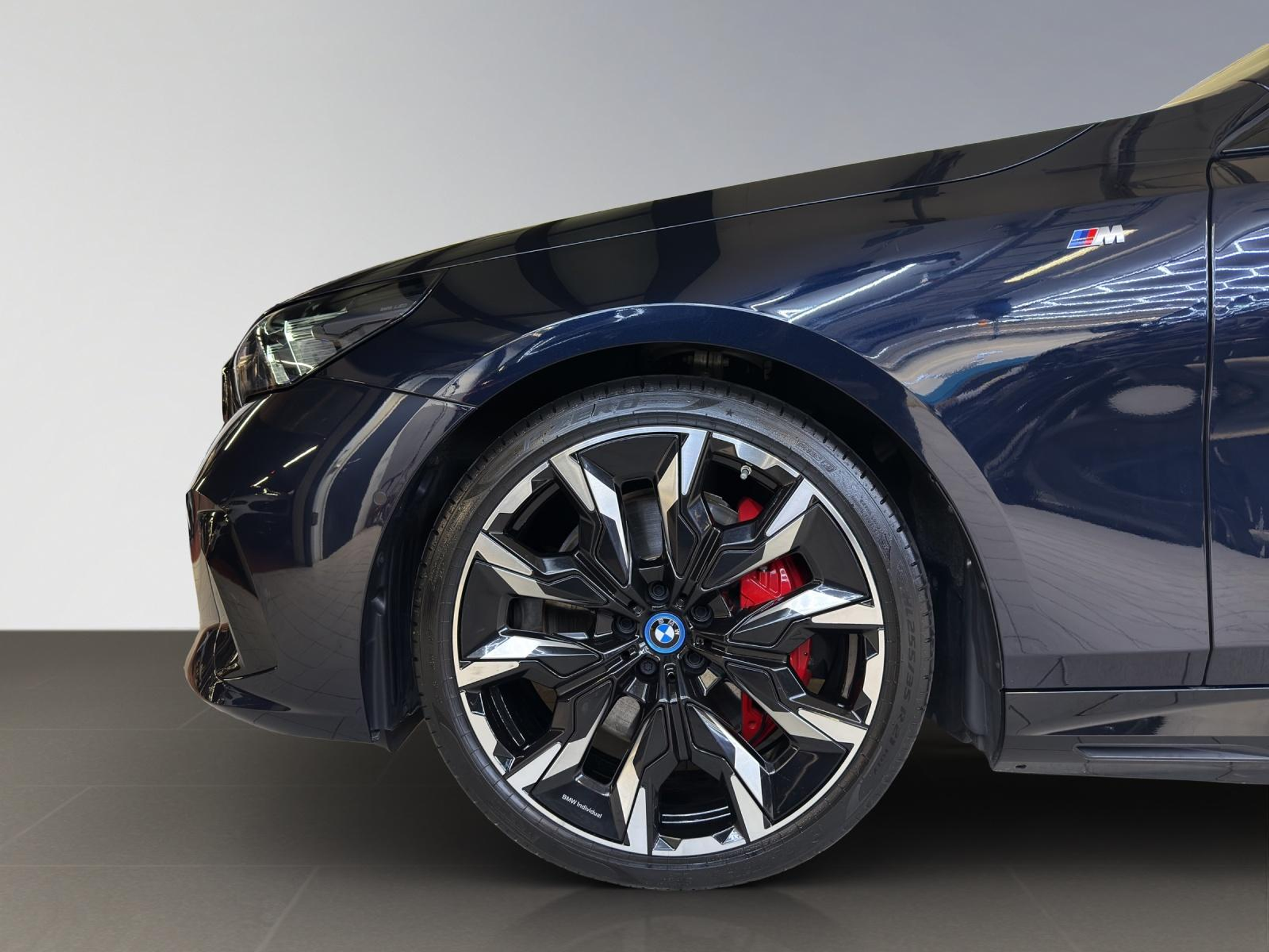 listing desktop thumbnail image 18