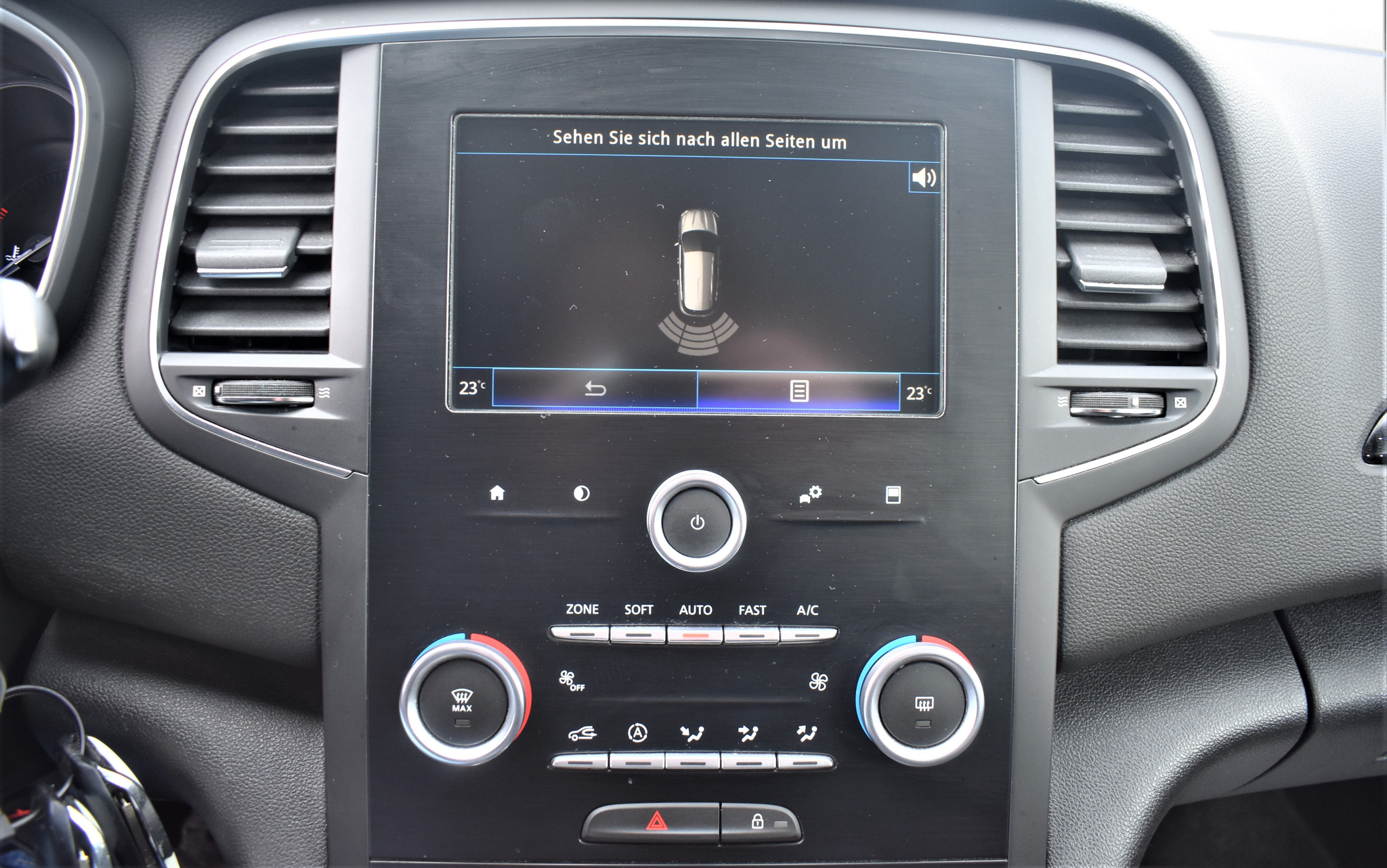 listing desktop thumbnail image 11