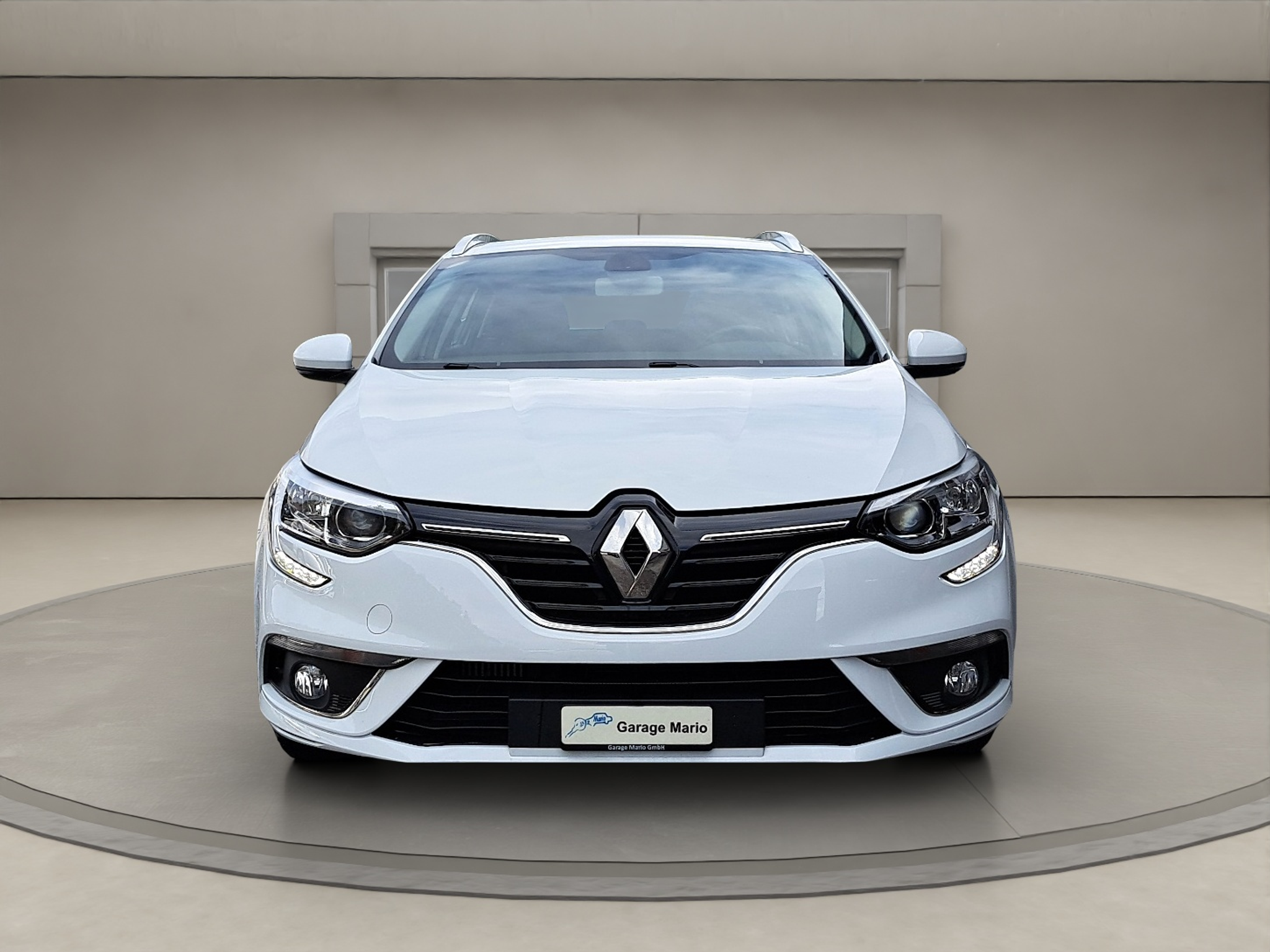 listing desktop thumbnail image 1