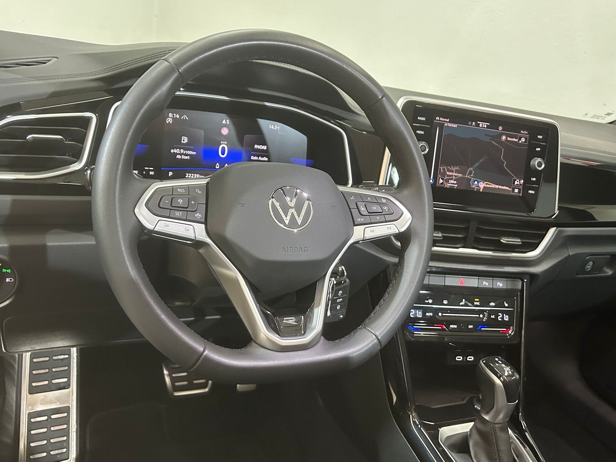 listing desktop thumbnail image 9