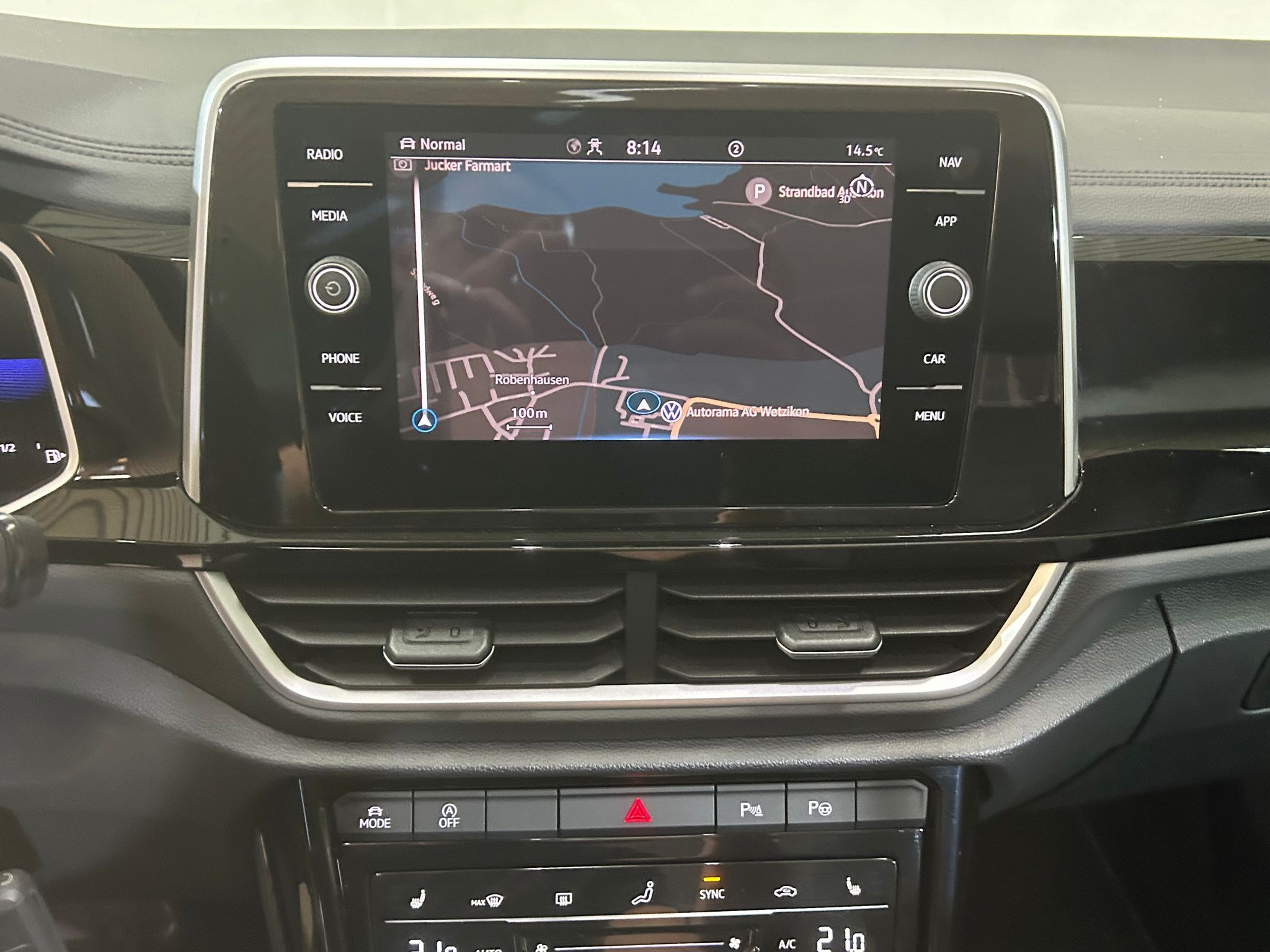 listing desktop thumbnail image 16