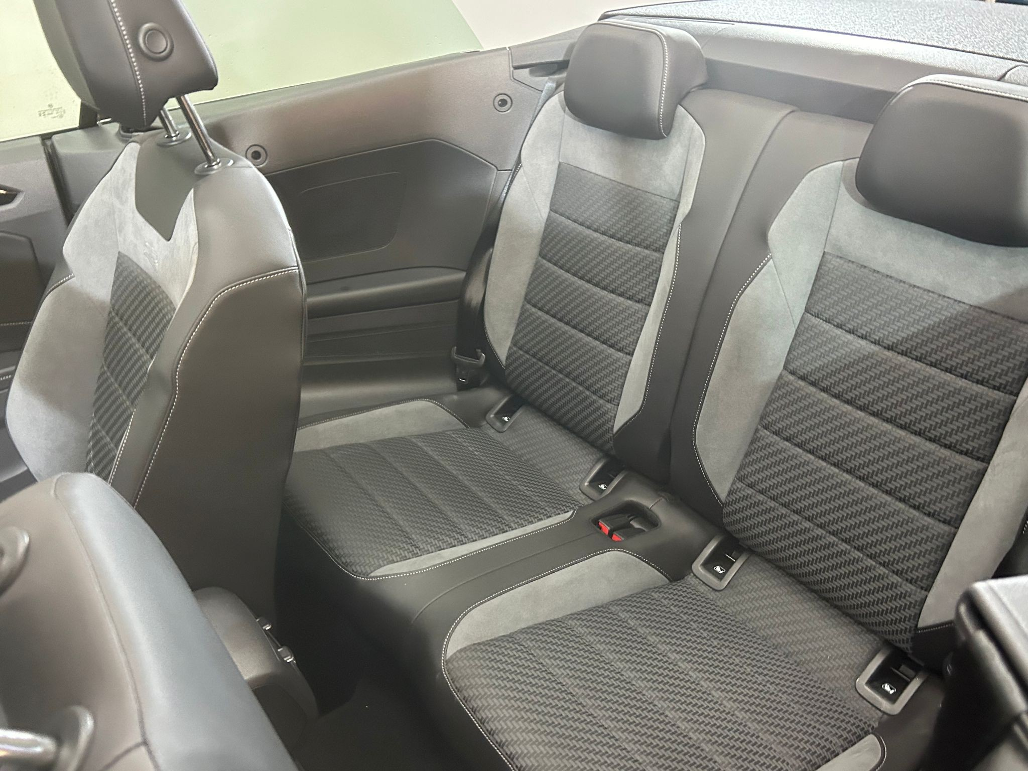 listing desktop thumbnail image 12