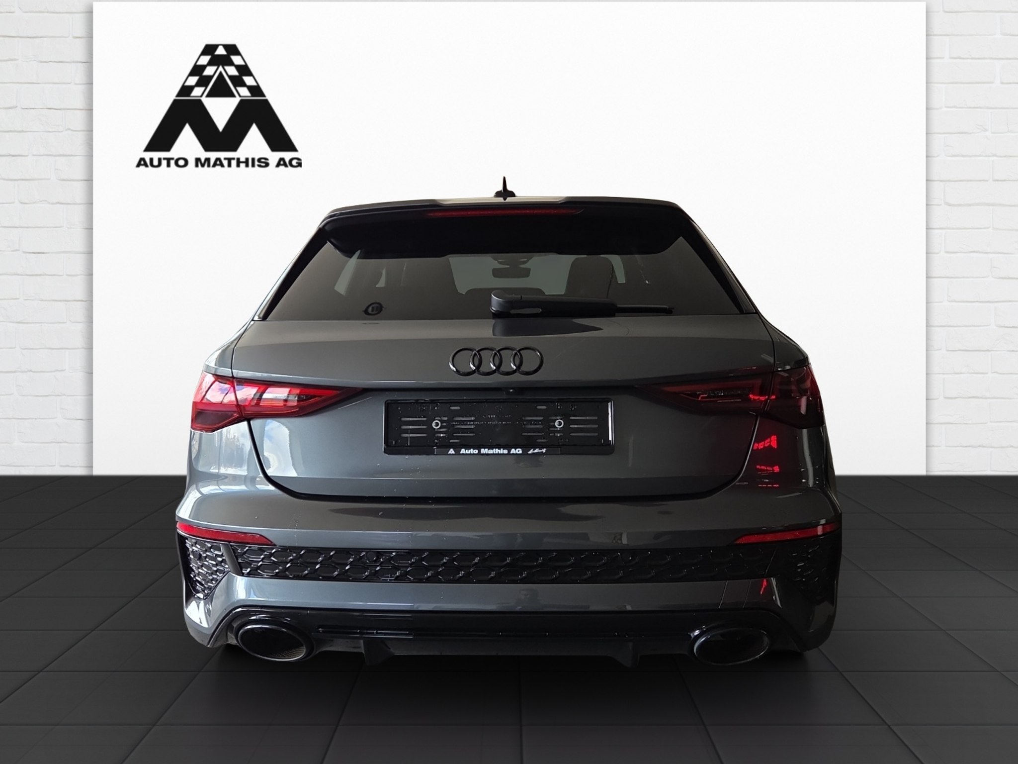 listing desktop thumbnail image 9