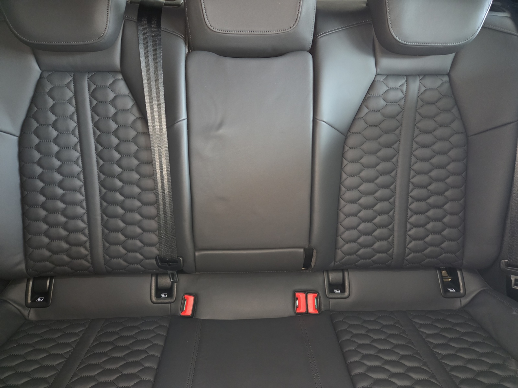 listing desktop thumbnail image 7