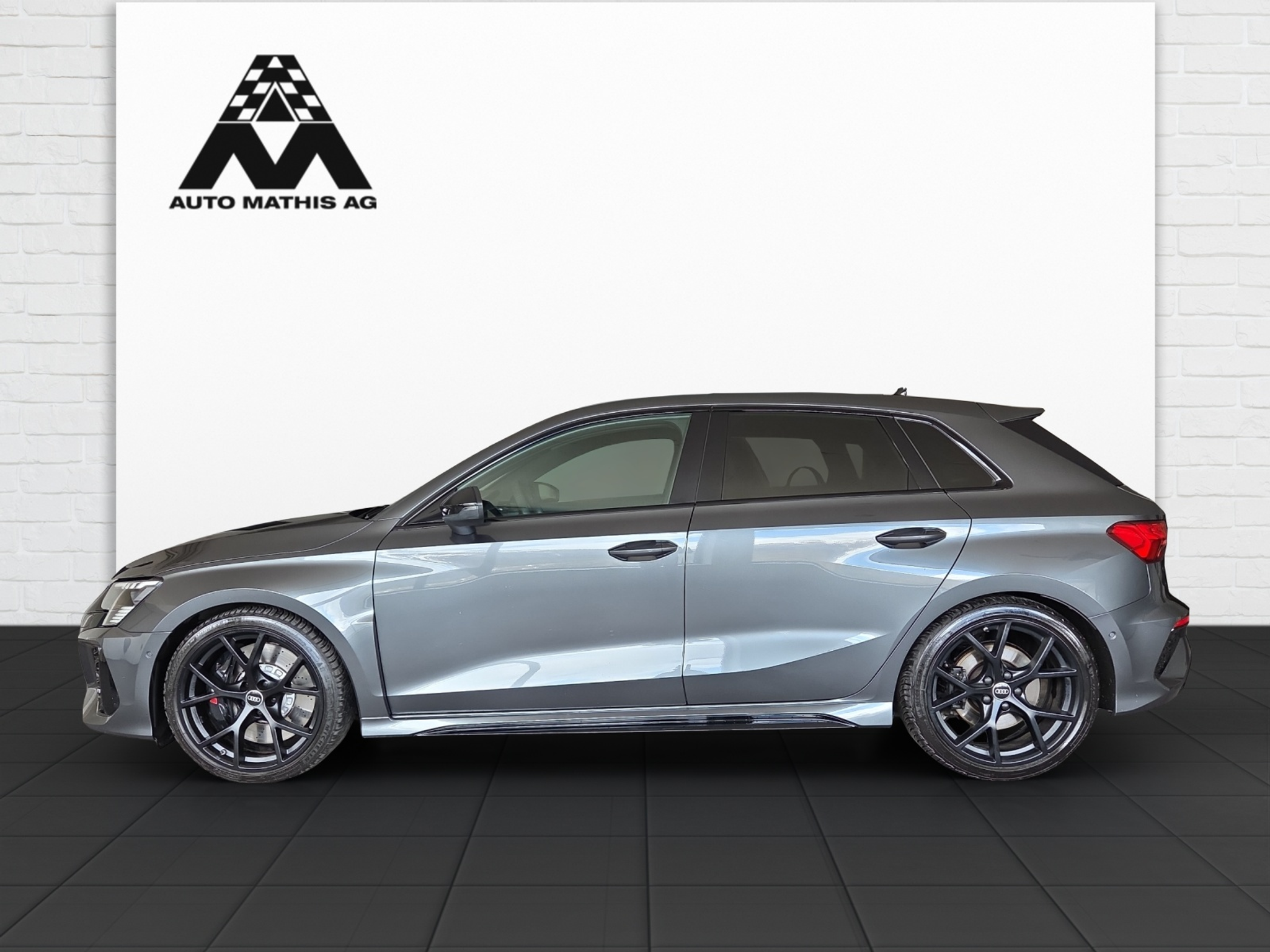 listing desktop thumbnail image 2