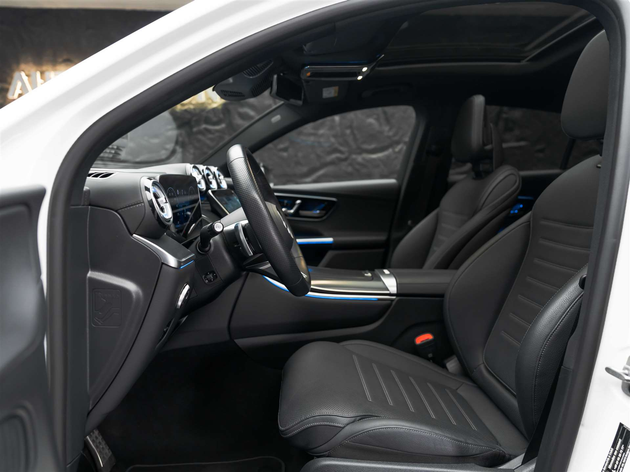 listing desktop thumbnail image 7