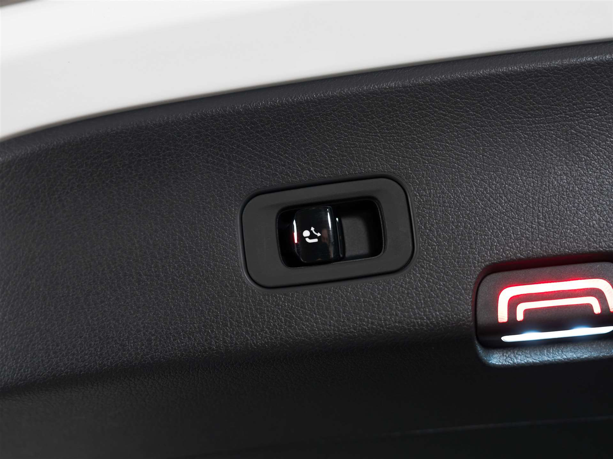 listing desktop thumbnail image 21