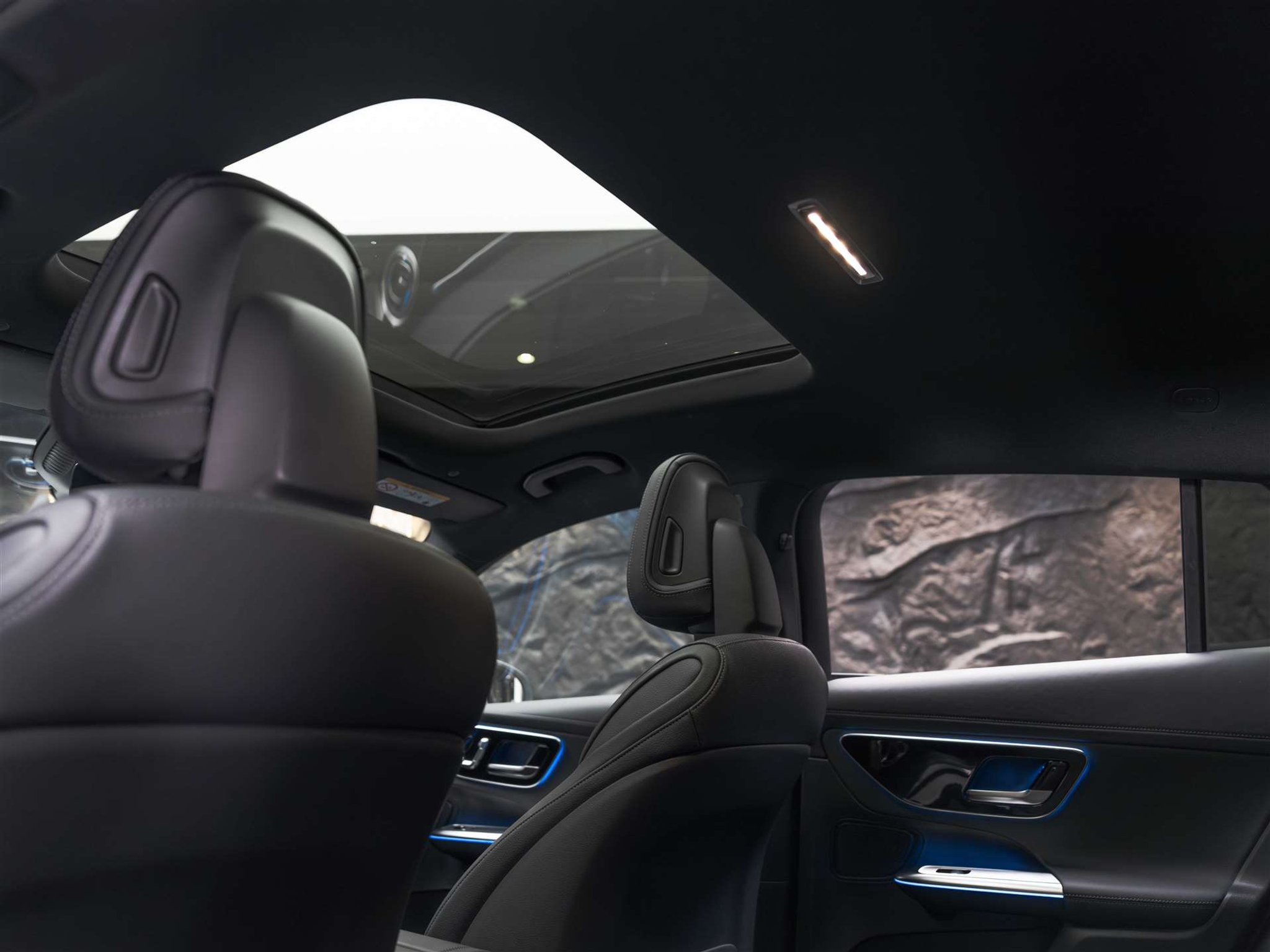 listing desktop thumbnail image 12