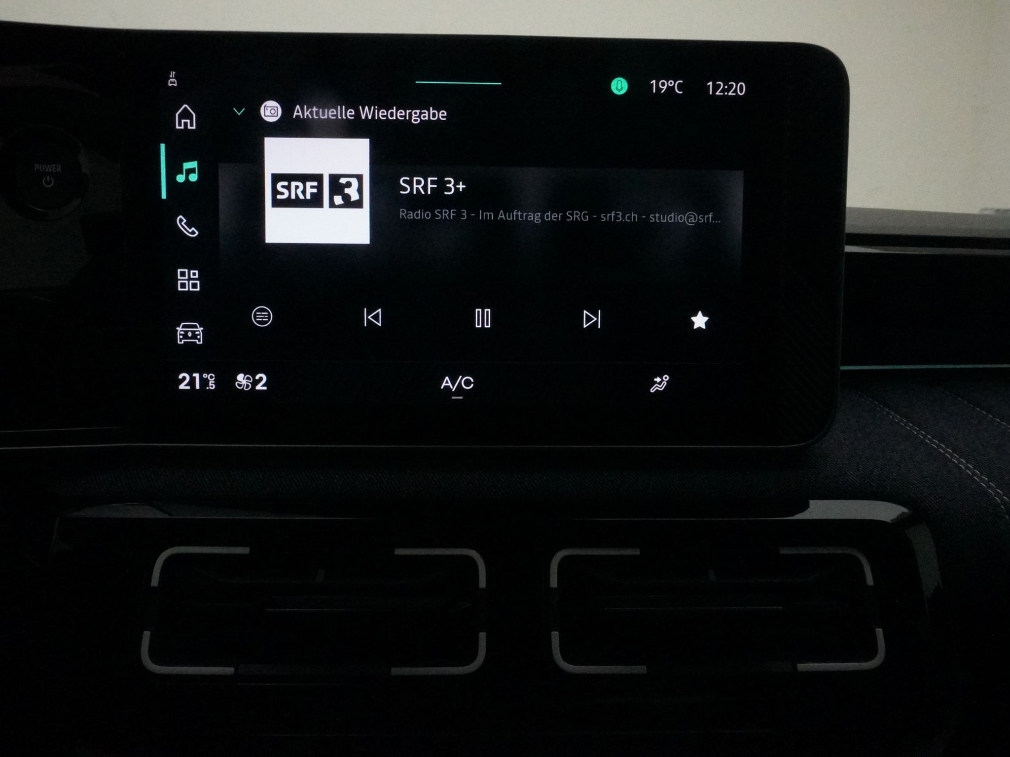 listing desktop thumbnail image 19